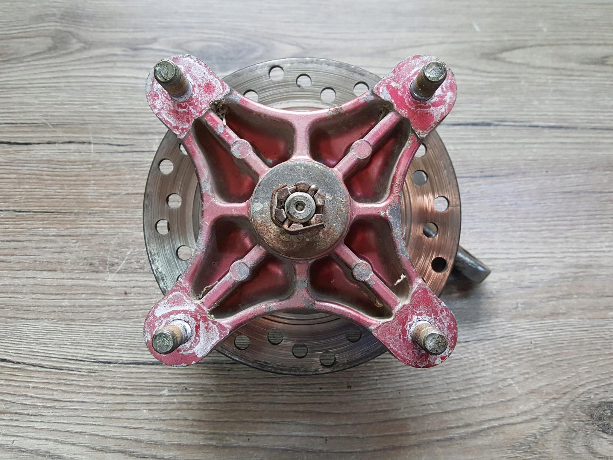 DINLI 300 MASAI PIASTA ZWROTNICA TARCZA LEWA