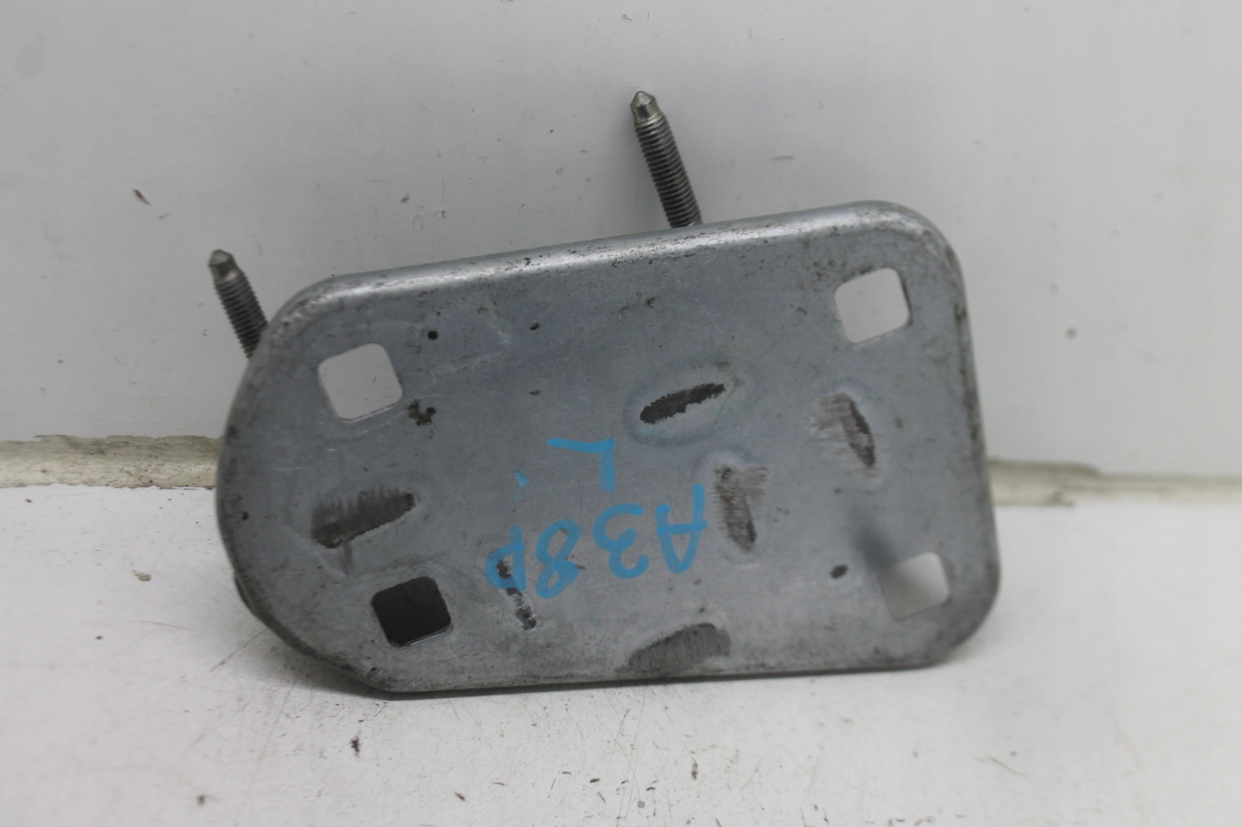 Console Support Support plaque du tableau de bord Gauche 8P1857021A AUDI