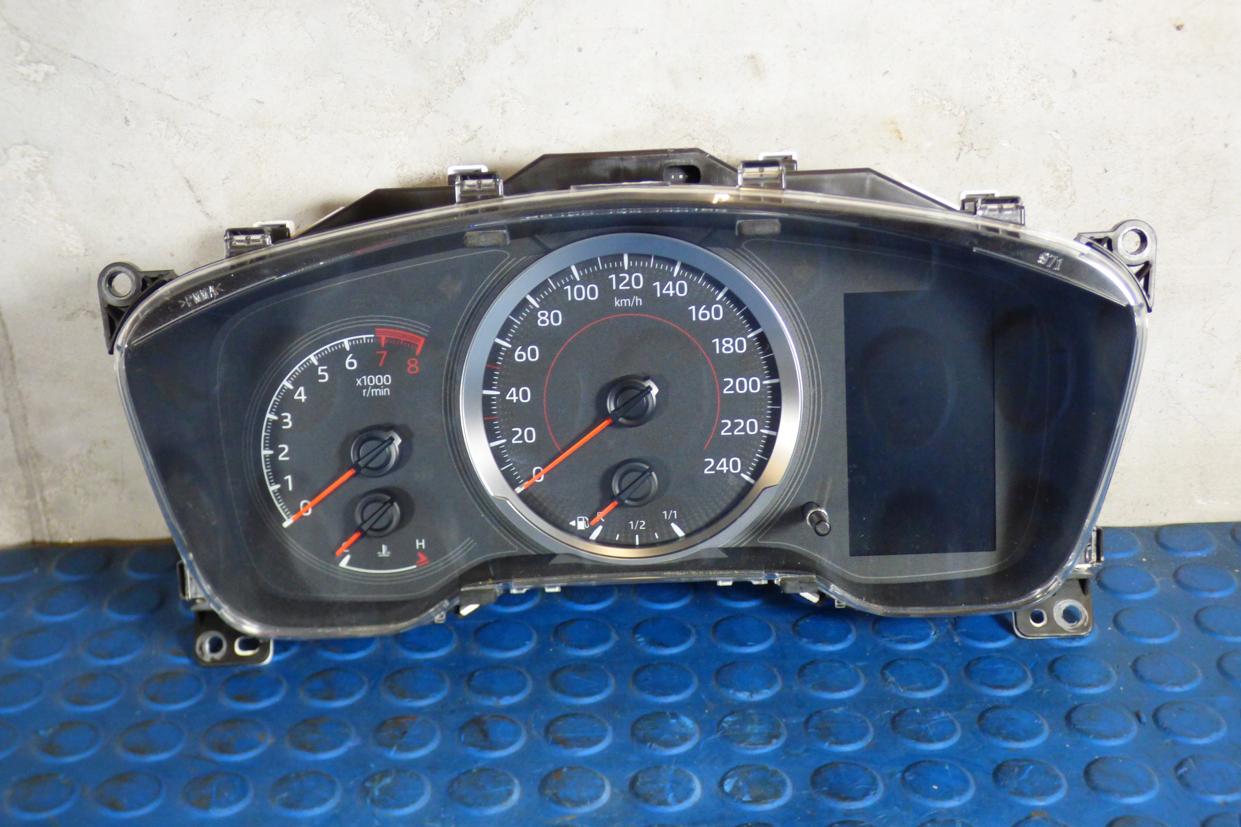 dials dials 83800-FER11 st.BDB TOYOTA COROLLA XII E21 1.5 VVTI