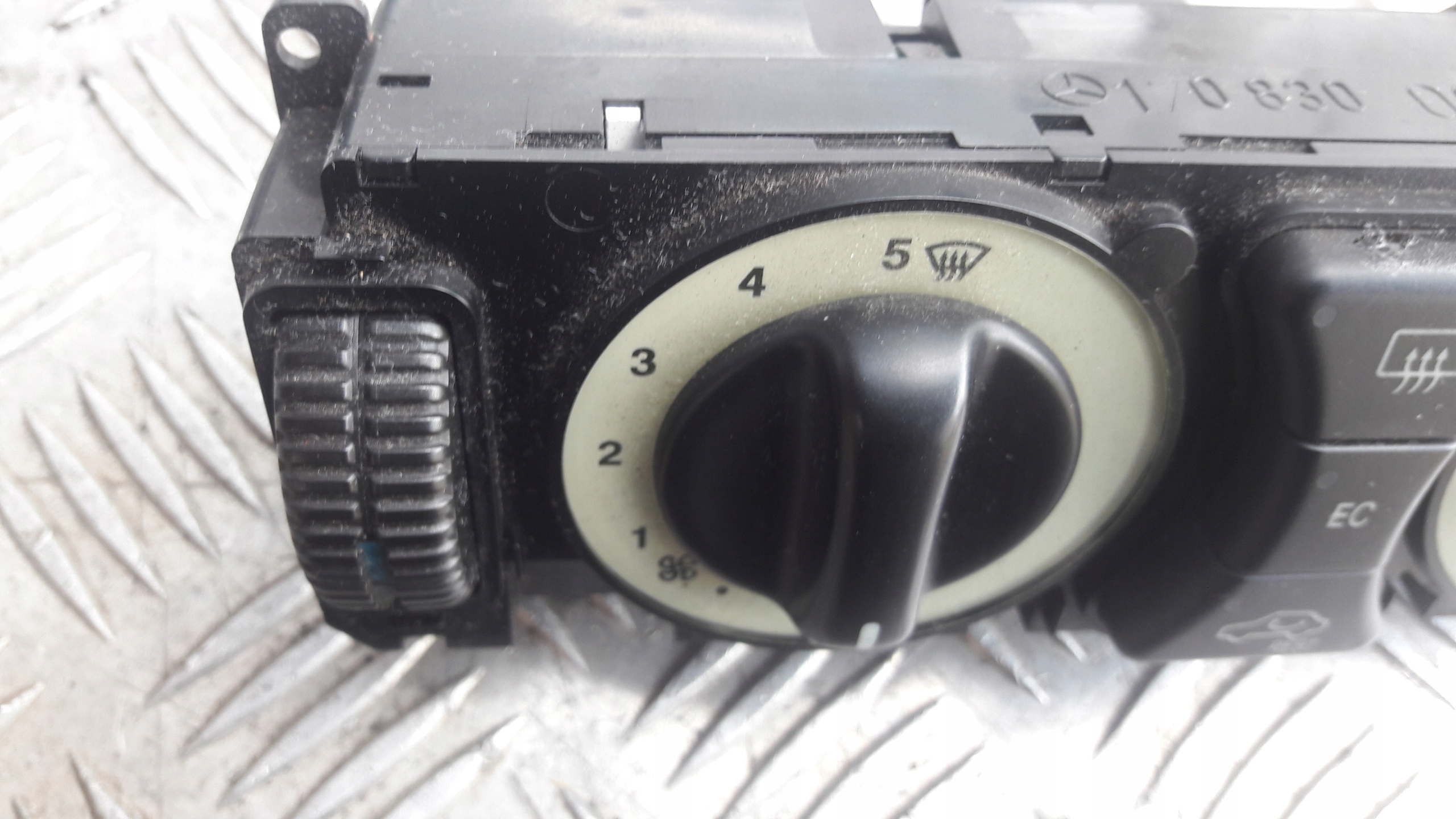 MERCEDES R170 Unite commande clima Bouton 1708300685