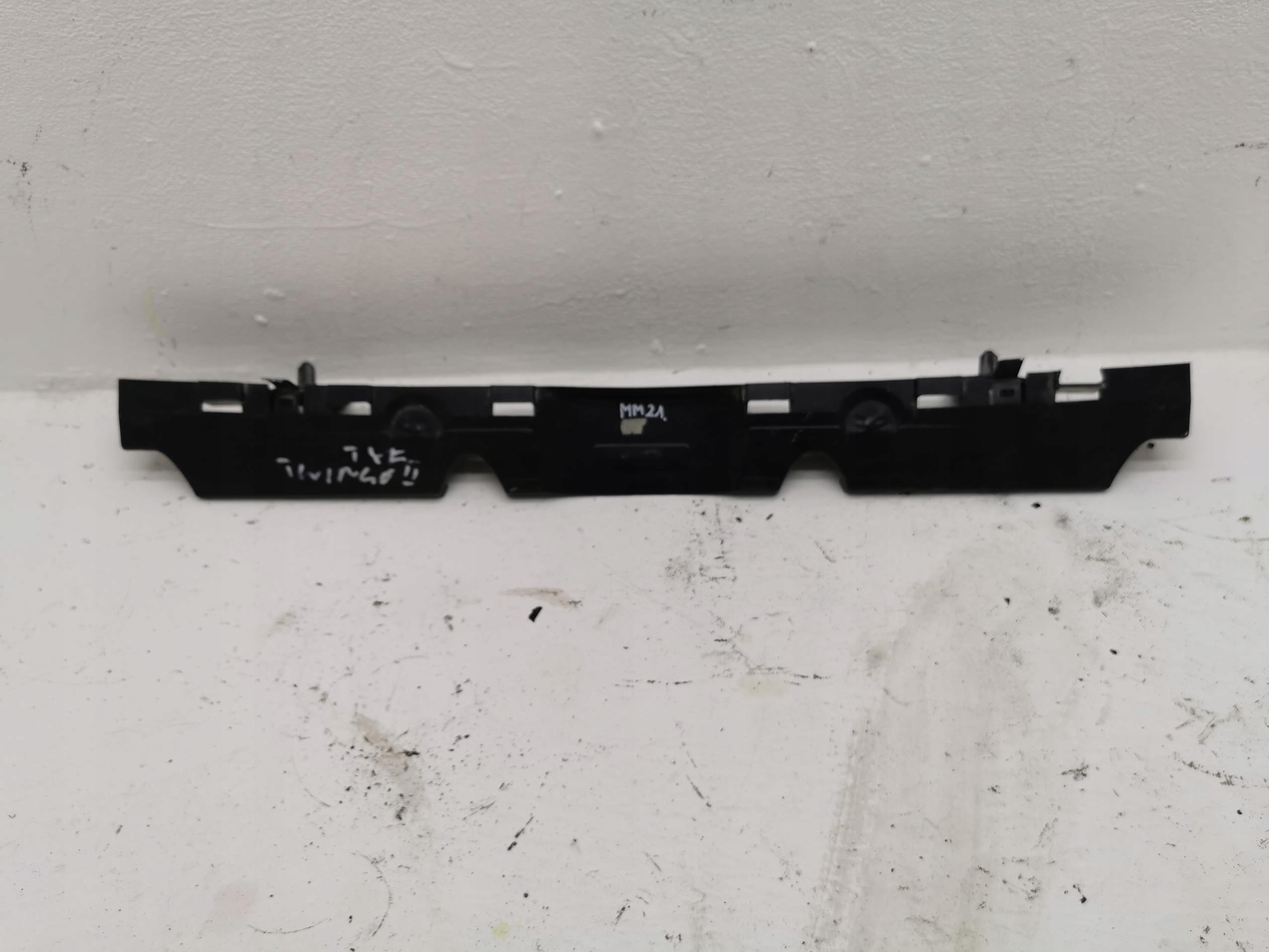 bumper bracket rear RENAULT TWINGO II 8200637080