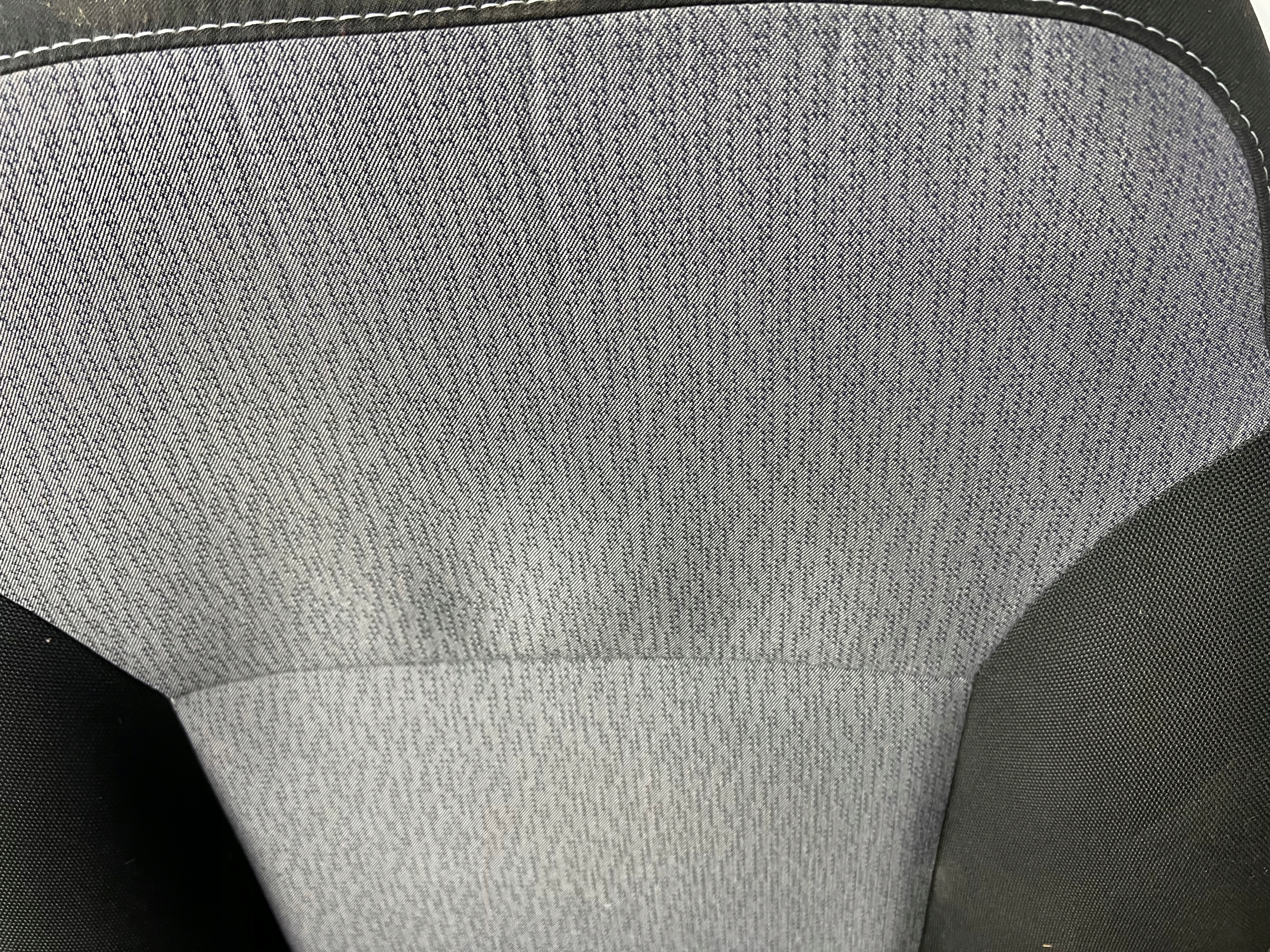 RENAULT TRAFIC 3 III VIVARO B seat left front front driver´s EU