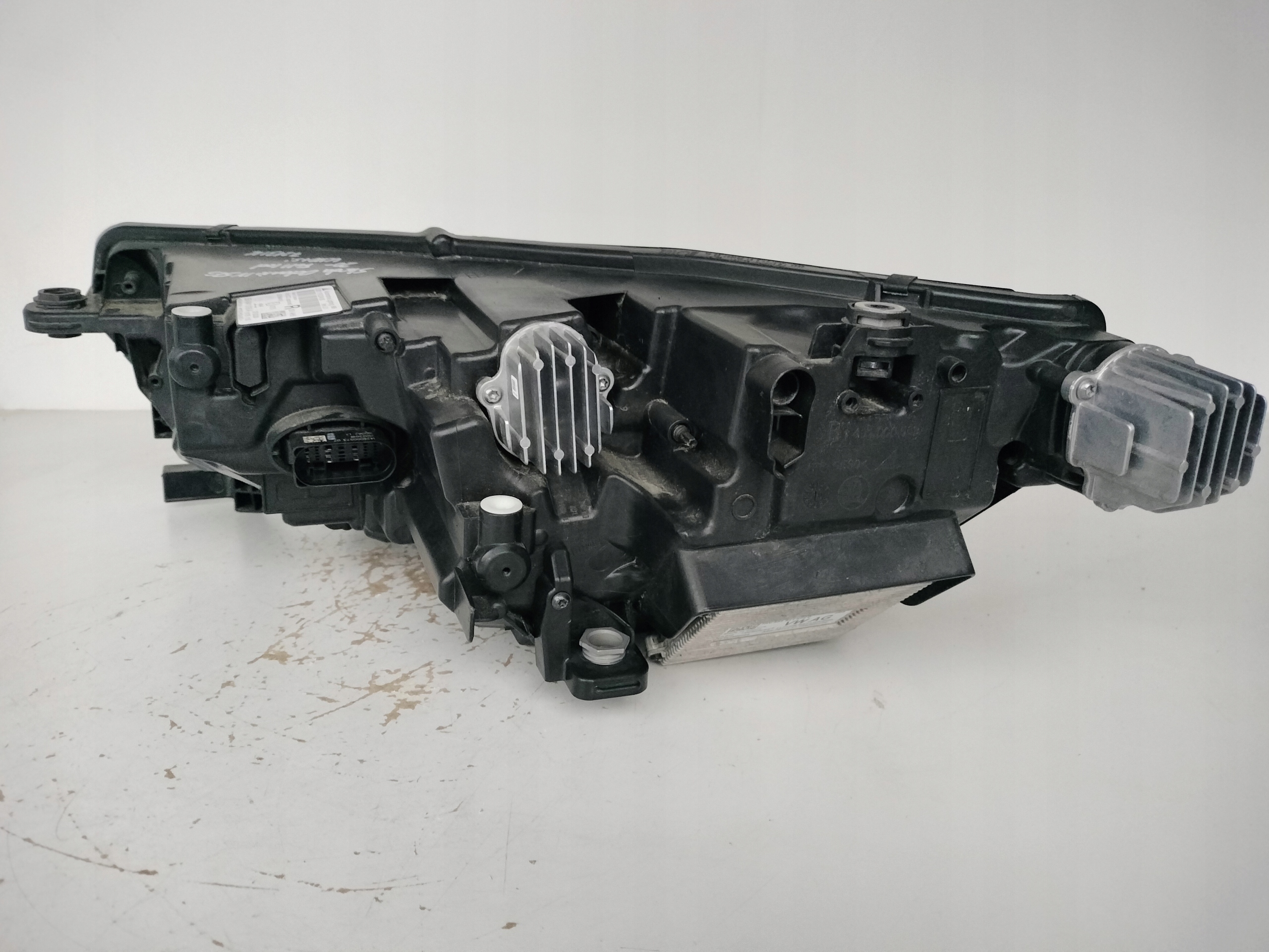 light right REFLEKTOR SKODA OCTAVIA IV 4 5E3 20- FULL LED
