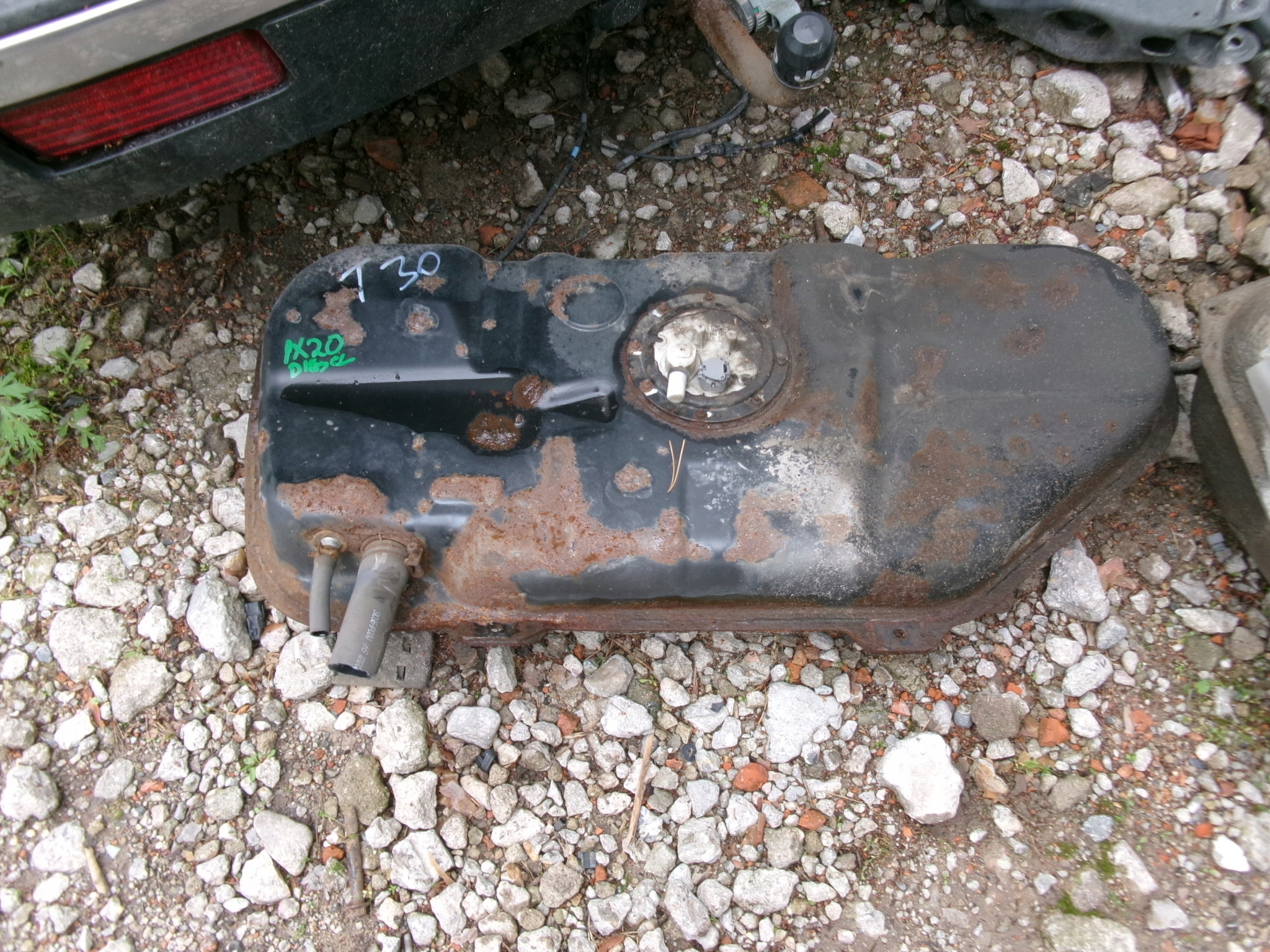 HYUNDAI IX20 ZBIORNIK BAK PALIWA 1.6 CRDI