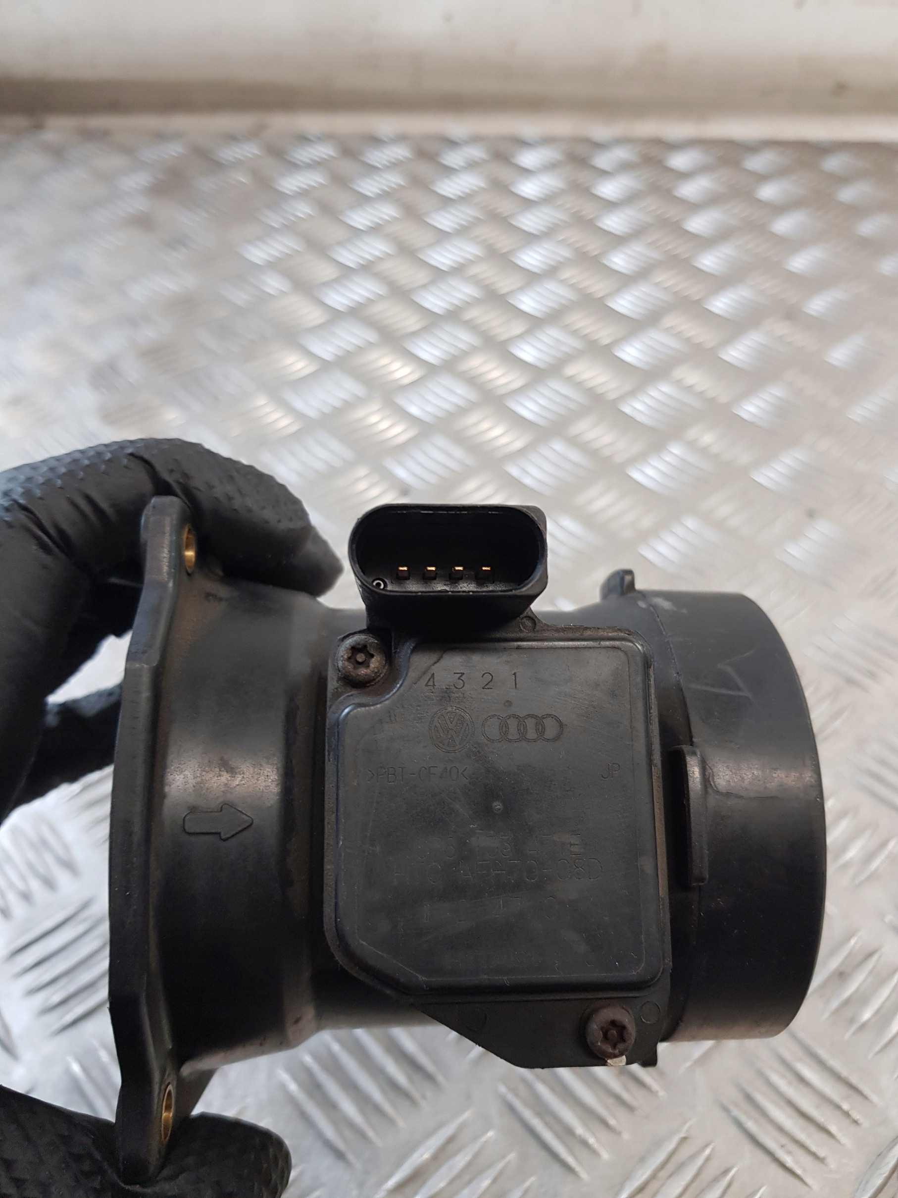 flow meter 078133471E AUDI A6 C5 2.4B