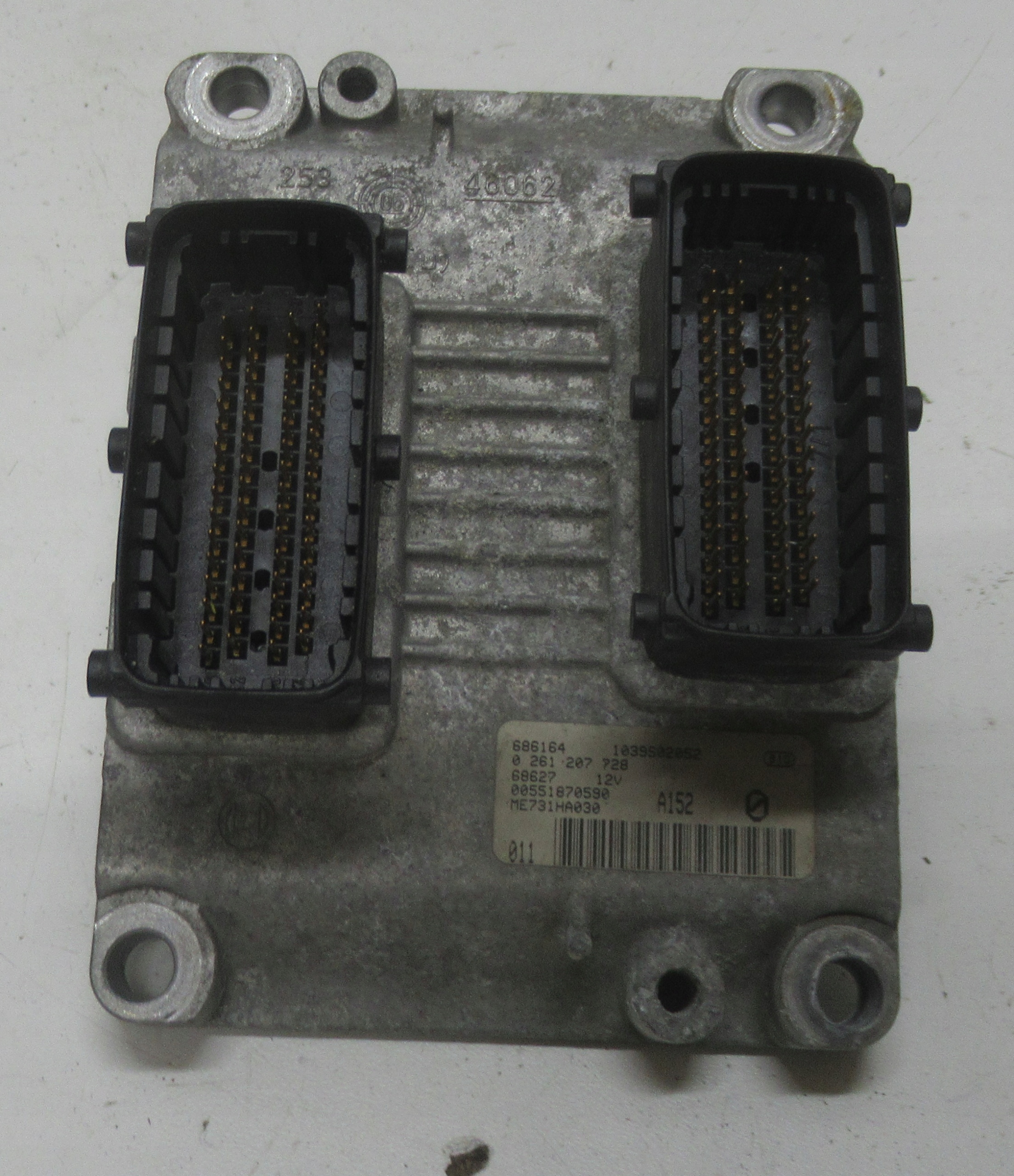 ALFA ROMEO 147 1.6TS control unit of the engine 0261207728