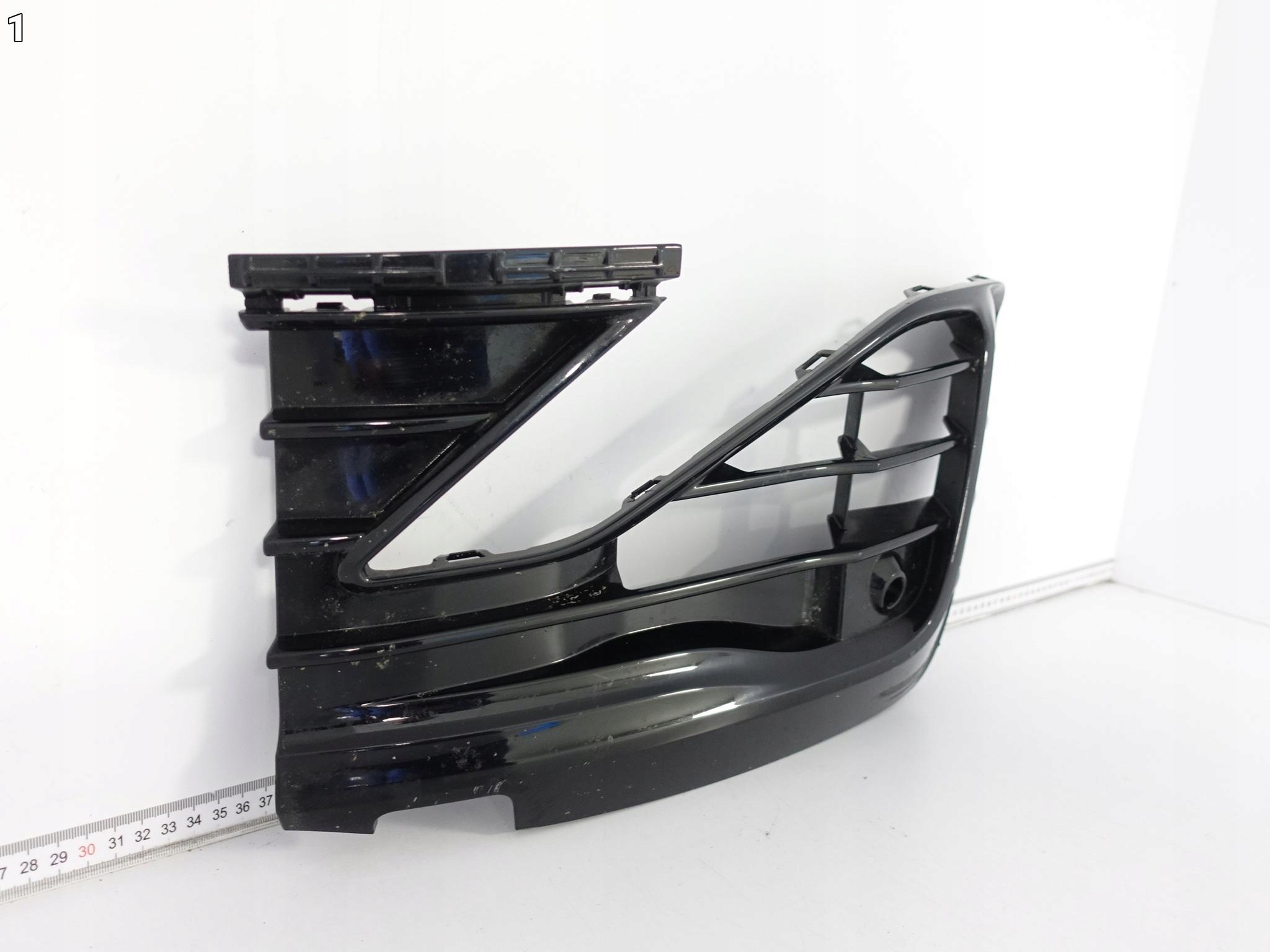 VW GOLF 8 VIII R 5H0 19-24 grid grille intake W bumper front right below PDC