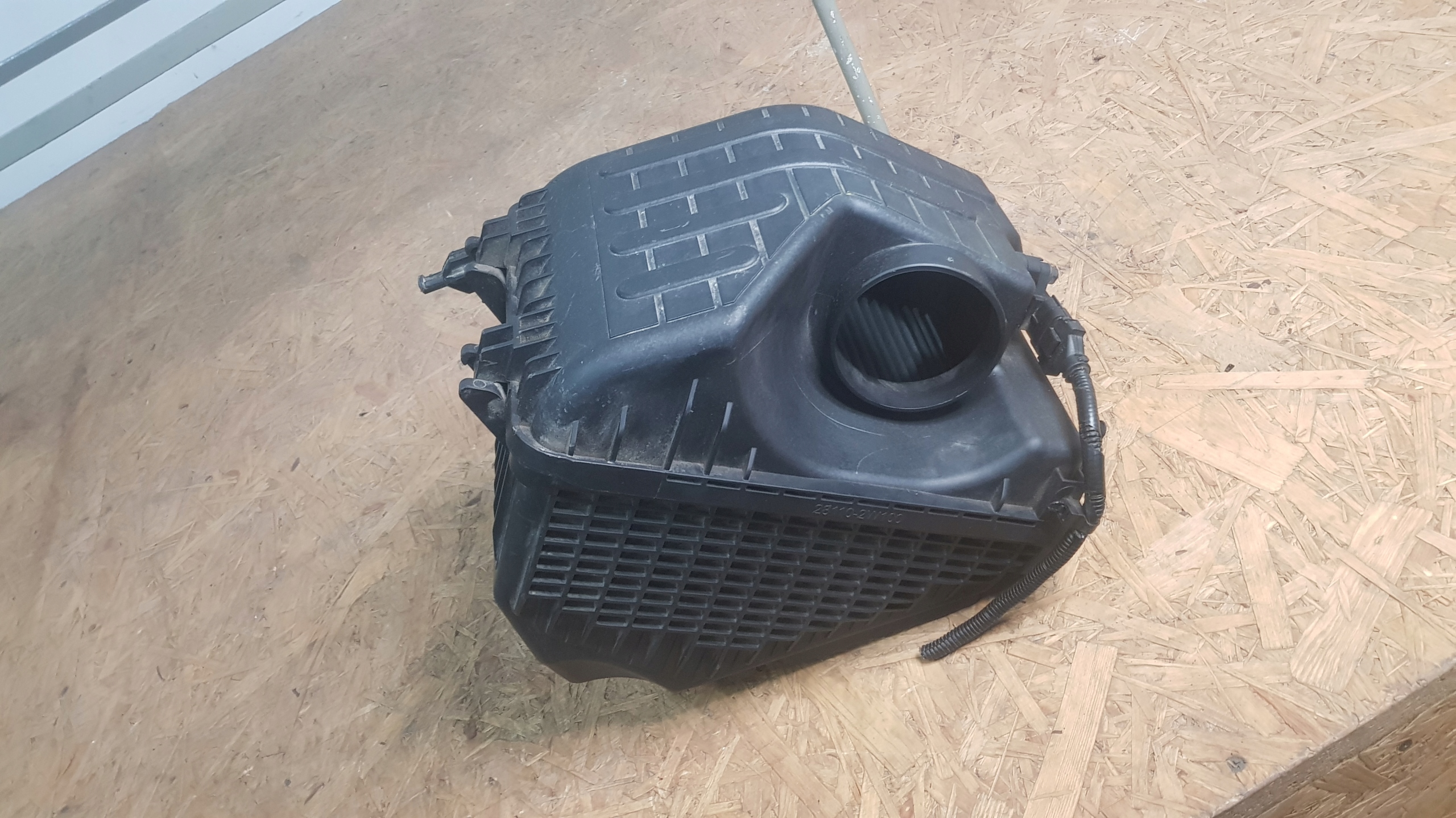 Hyundai OE81103z100 фільтр повітря корпус