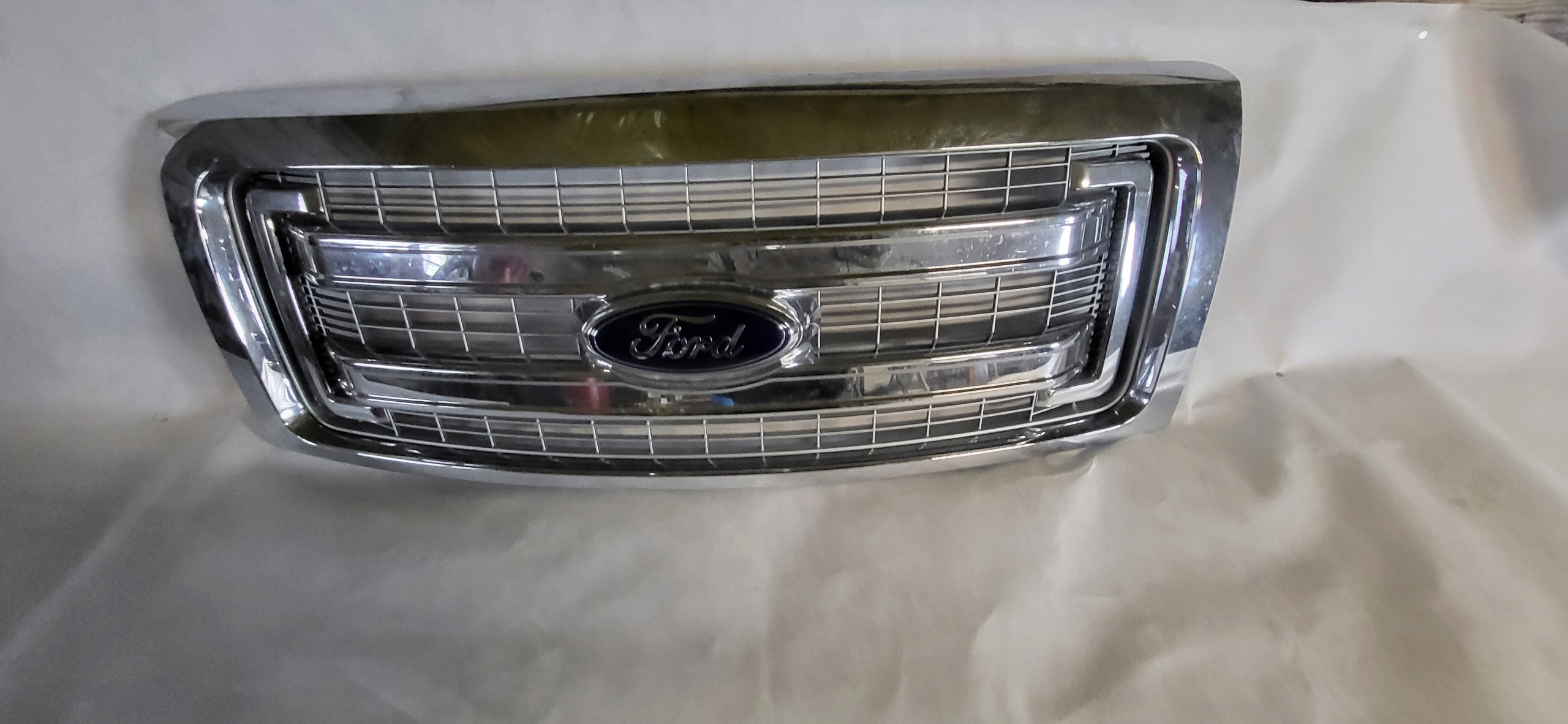 FORD F-150 2009 - 2014 решетка радиатора хром америка оригинал