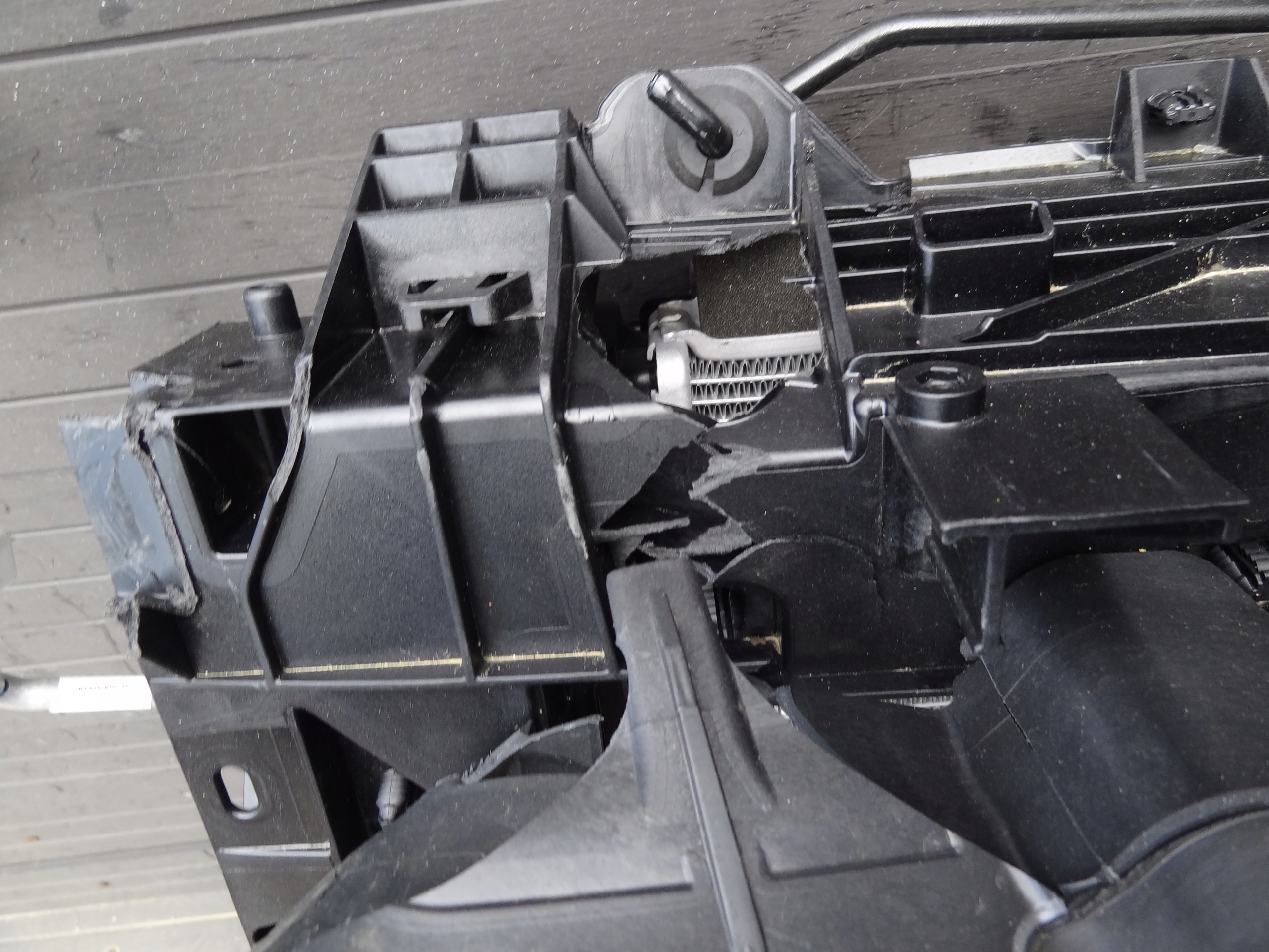 FORD TRANSIT CUSTOM II 2024 2,0 ECOBLUE CHLODNICE WENTYLATOR PAS PRZEDNI Jakość części (zgodnie z GVO) O - oryginał z logo producenta pojazdu (OE)