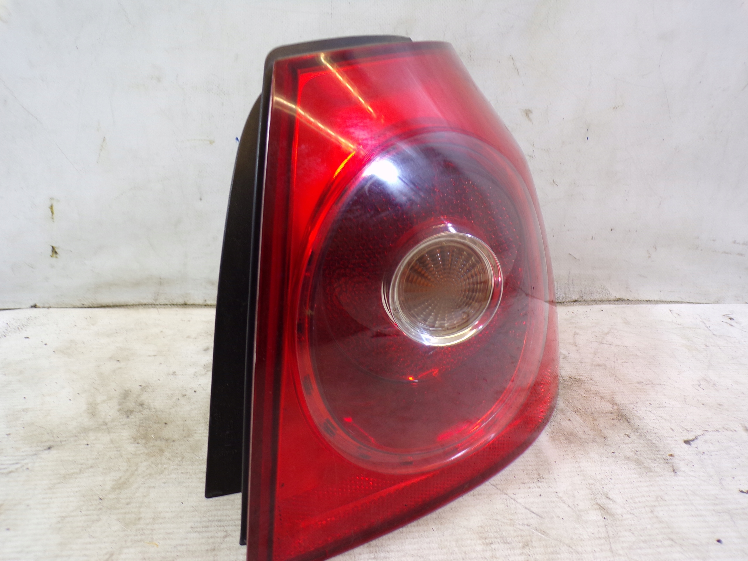 light rear rear part right VOLKSWAGEN GOLF 5 V HB (6) (K)
