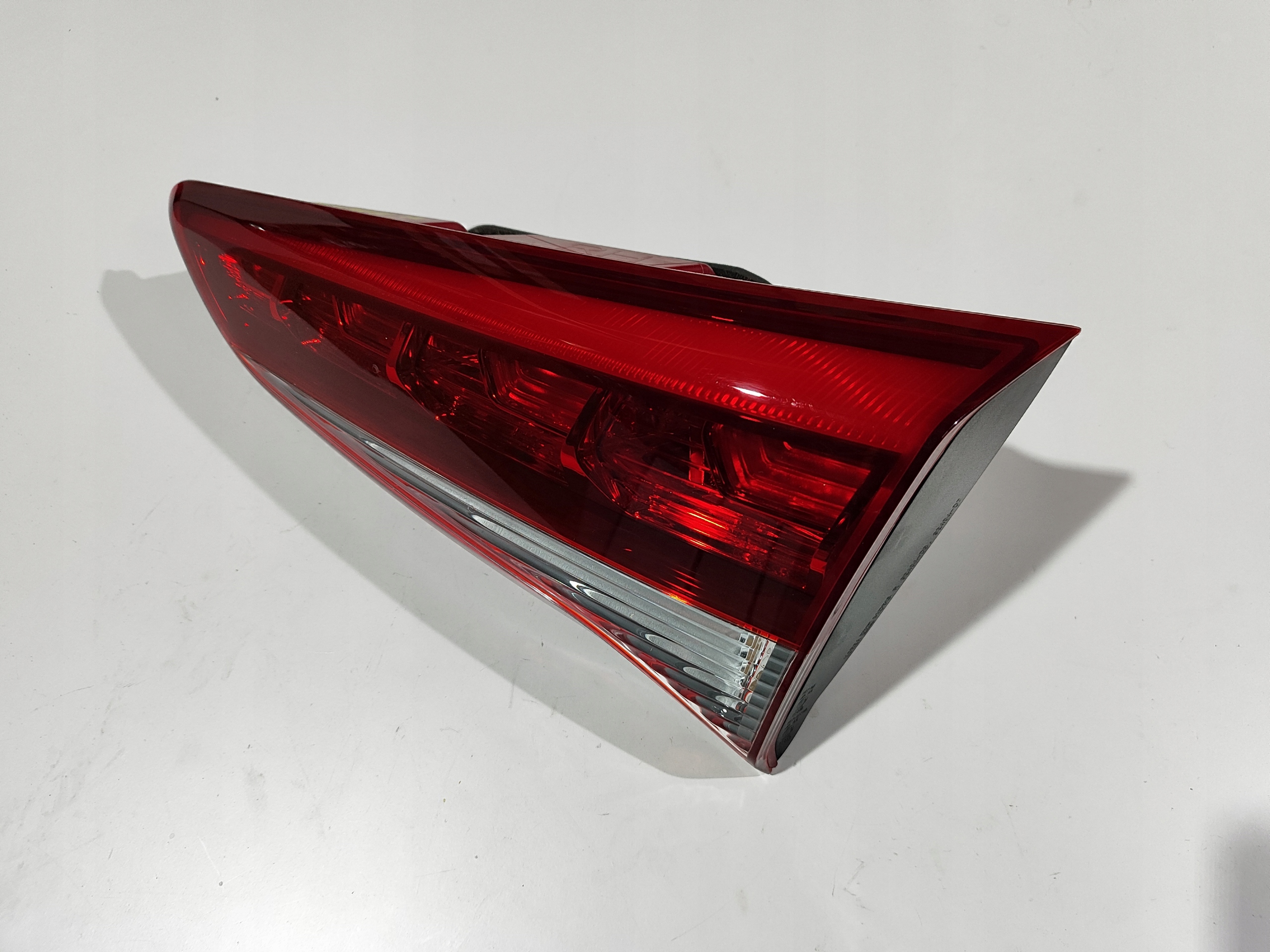 TUCSON 3 III LAMPA W KLAPĘ PRAWA PRAWY TYŁ LED 2015-2018r ORYGINAŁ EUROPA