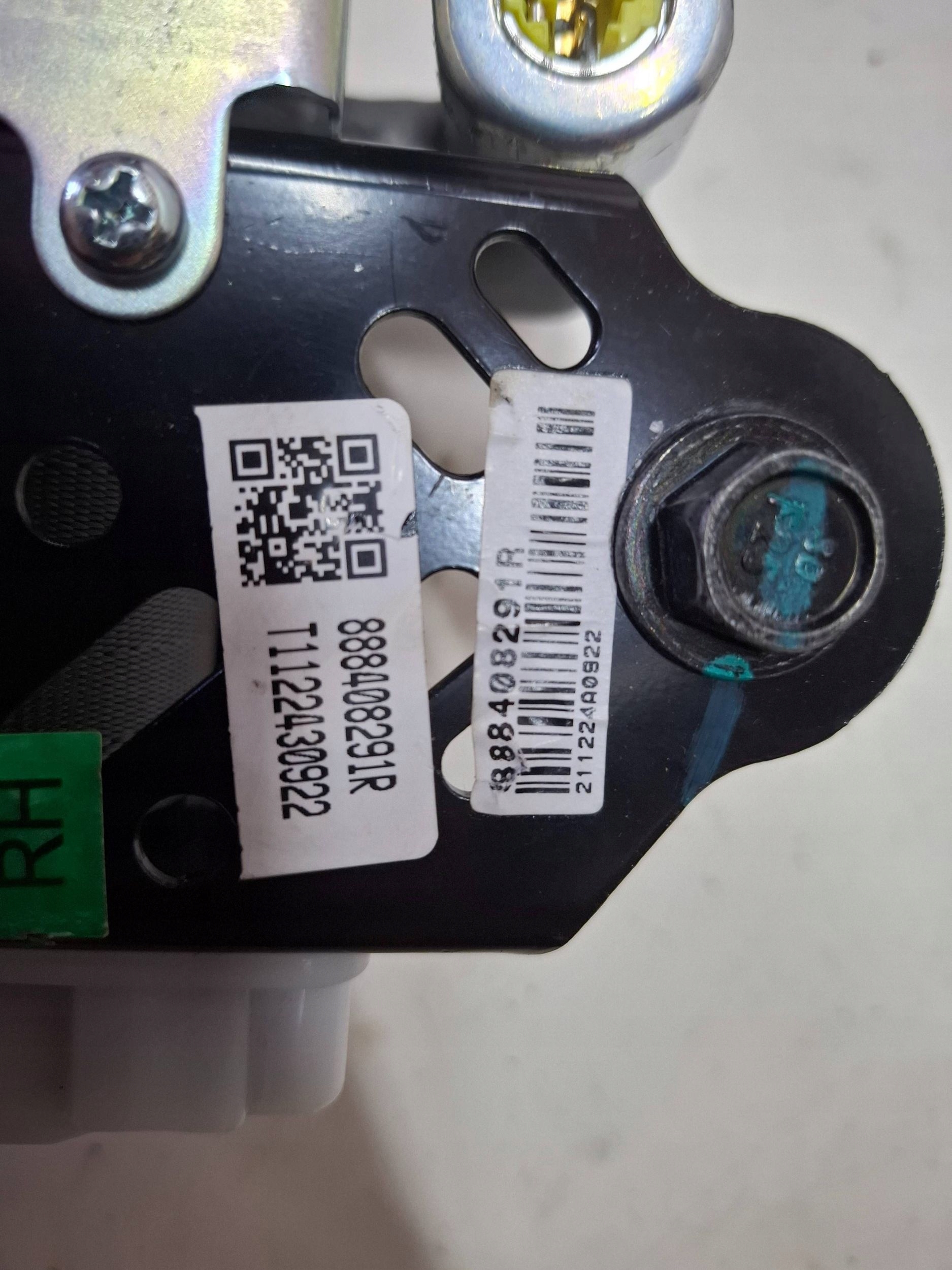 Dacia SPRING ремень безопасности комплект перед зад оригинал европа