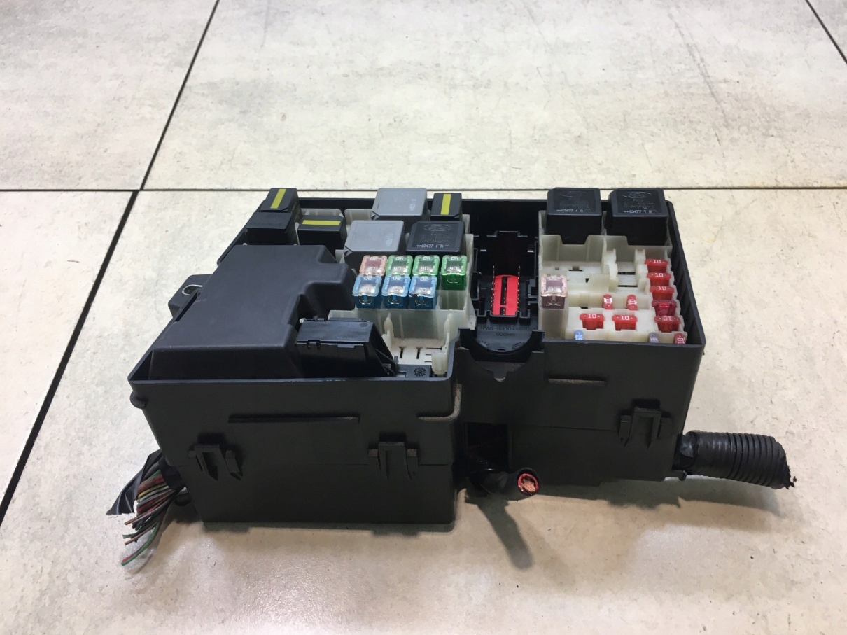 Module BSI FORD C-MAX et 1.8 3M5T14A142AB