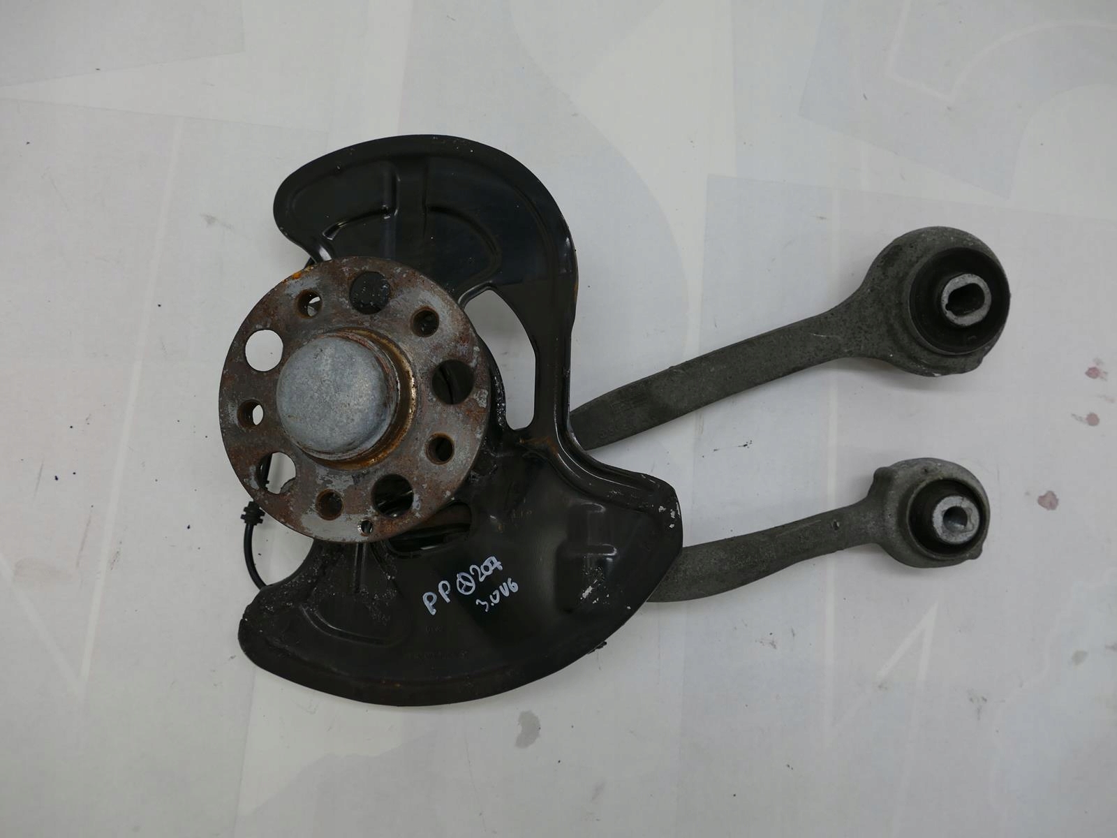 MERCEDES W207 A207 3.0 CDI schenkel Querlenker P.P.
