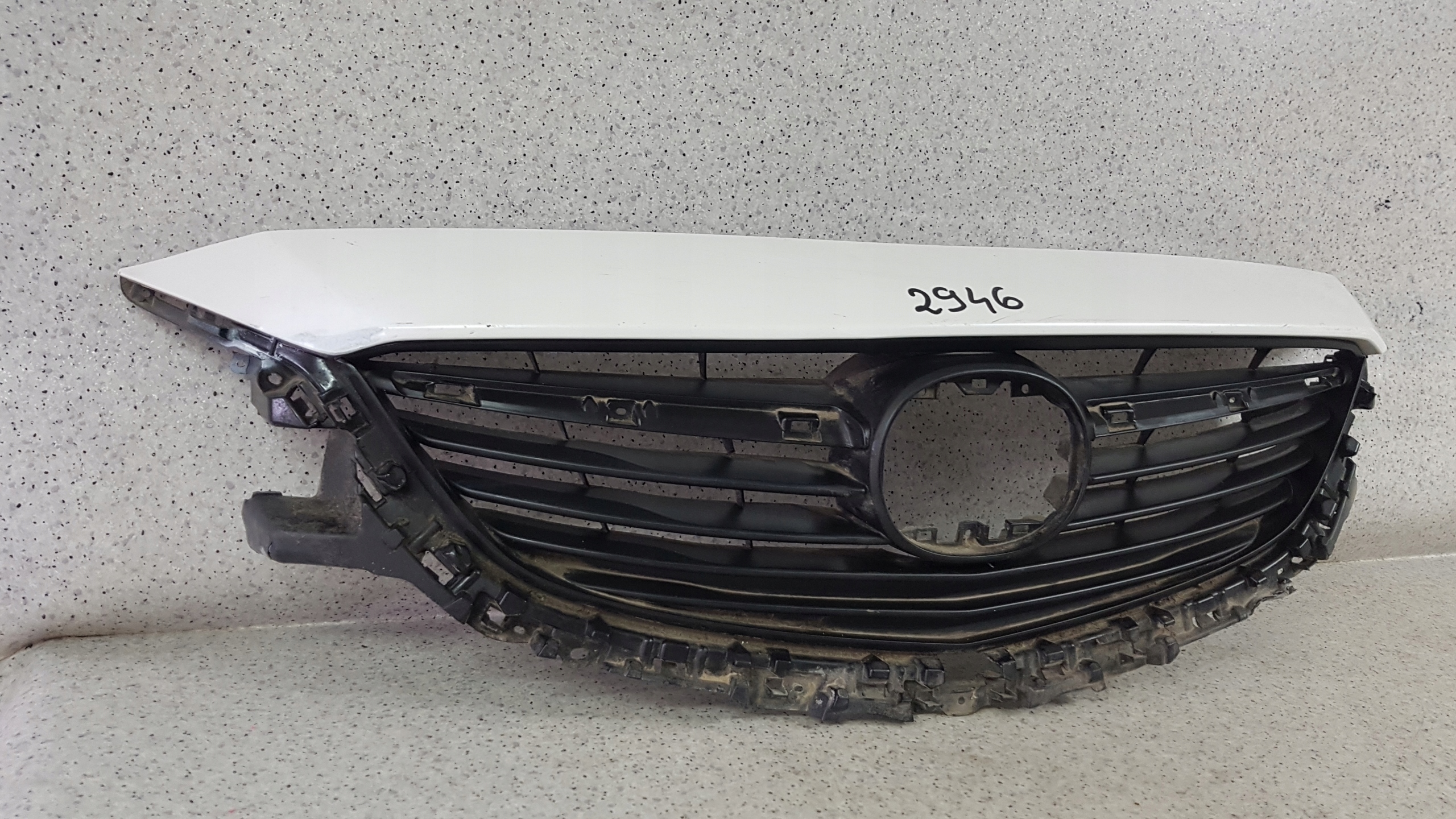 MAZDA 6 VI GJ 2012 - grill grille 2946