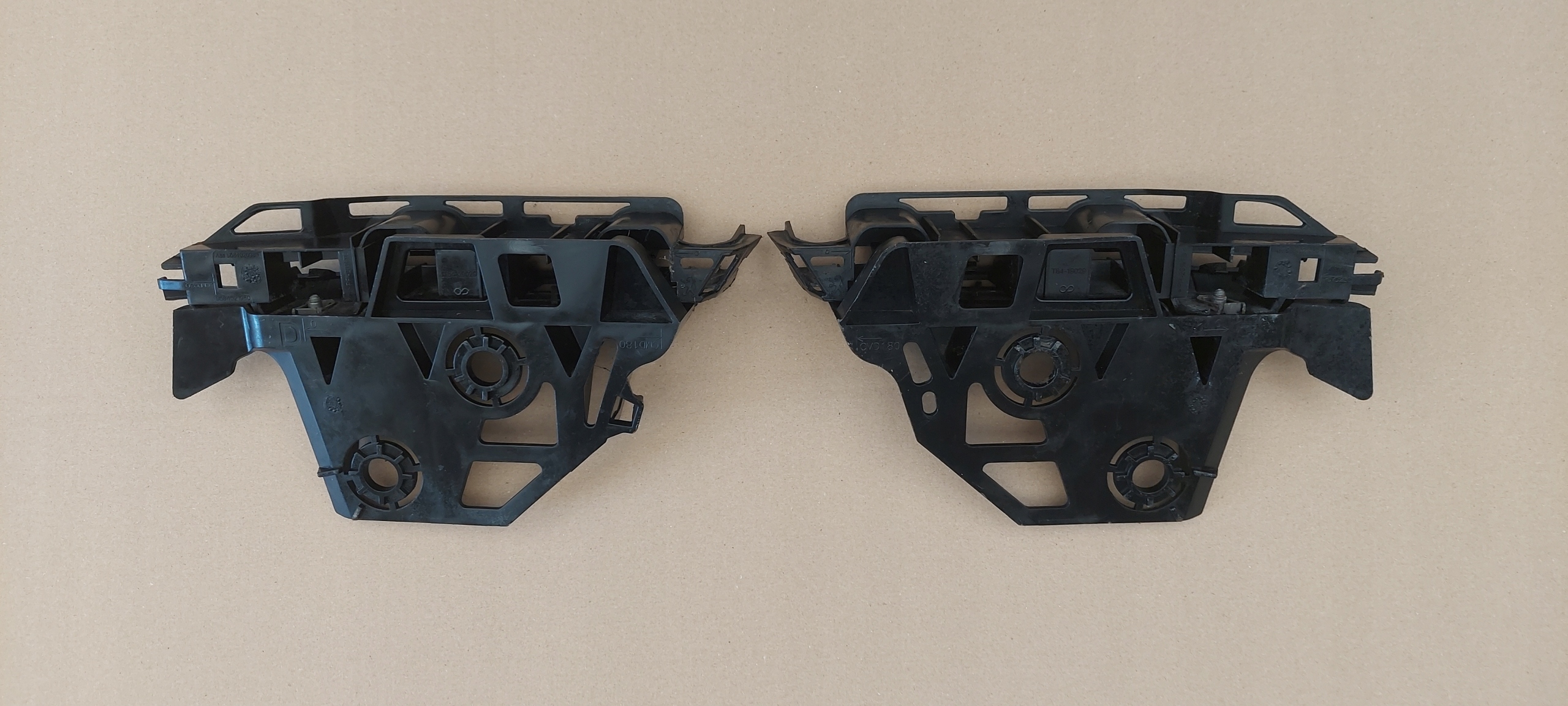 bumper bracket front left PEUGEOT 3008 original 09-16 9684021980
