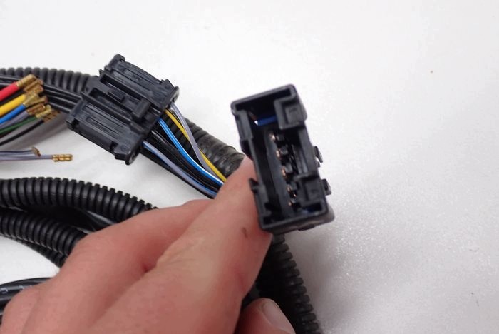 DUSTER RENAULT wiring bundle haka 8201443157
