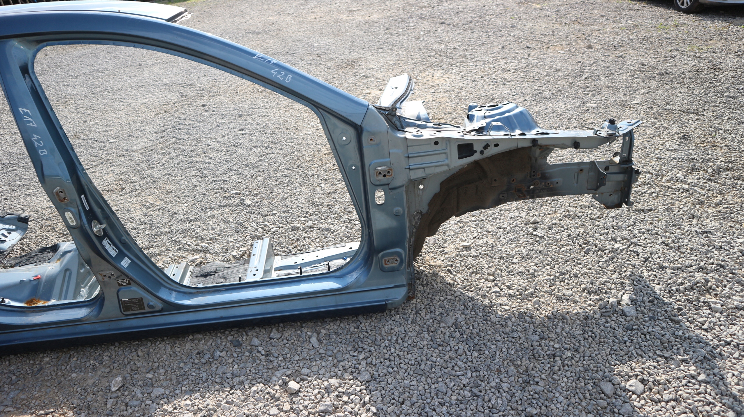 MAZDA 3 ЧЕТВЕРТИНА ПРАВА РІК 2017 BM