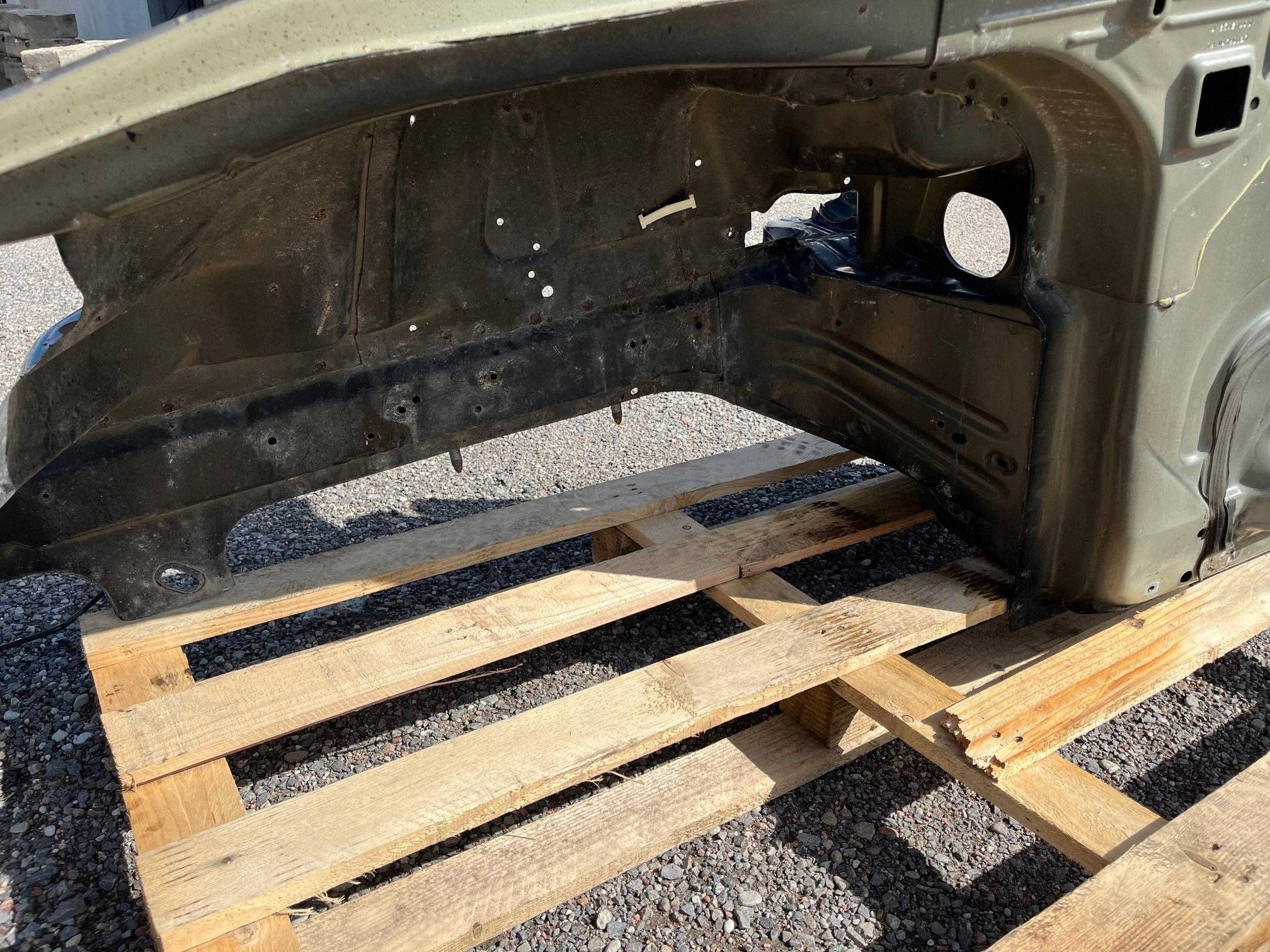 quarter quarter front left fartuch placement Ford Mustang V 2005-2009