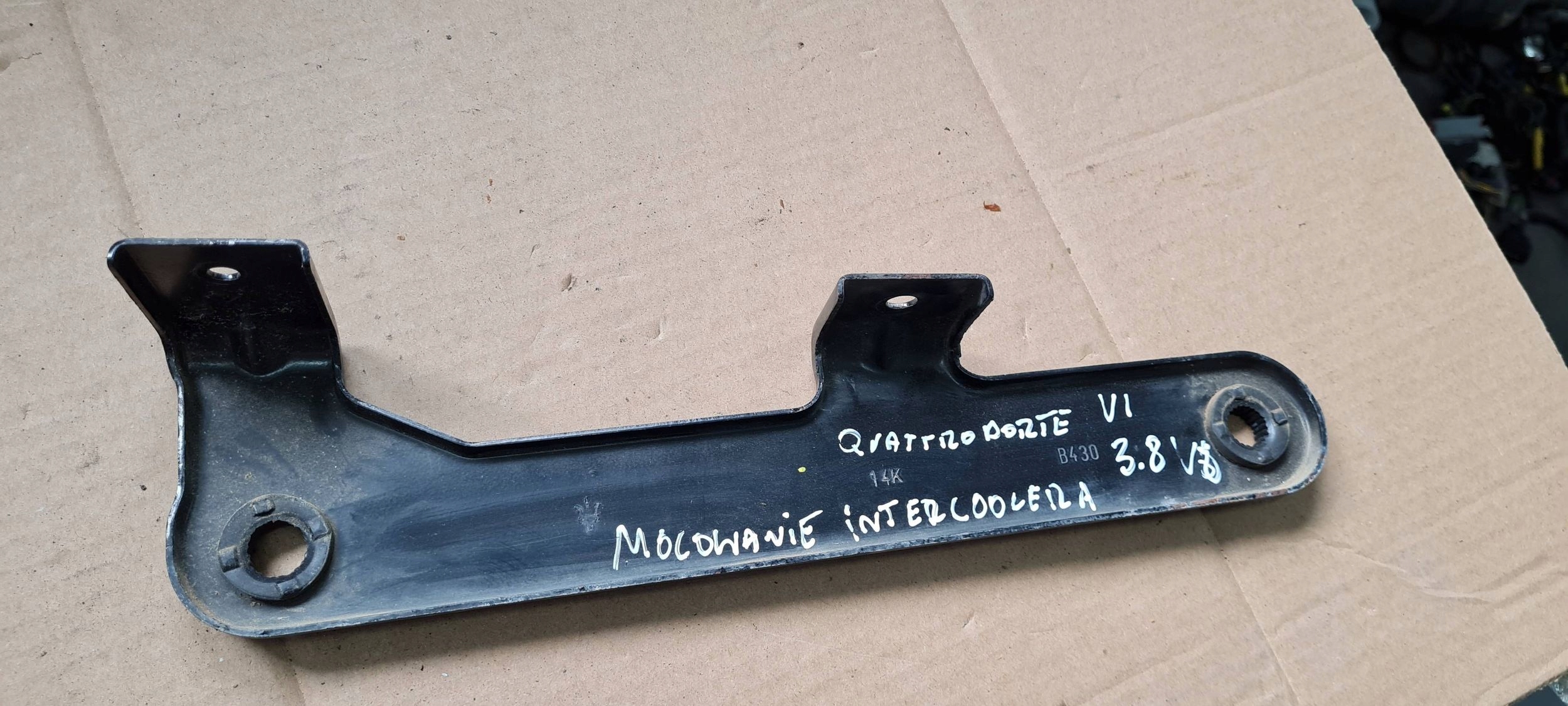 Maserati Quattroporte VI Poignée Support plaque Radiateur Intercooler 3.8 V8