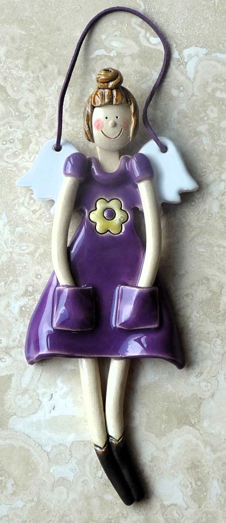 Keramická figurka Anděl Fialová Dívka s květinou Dárek 22 cm