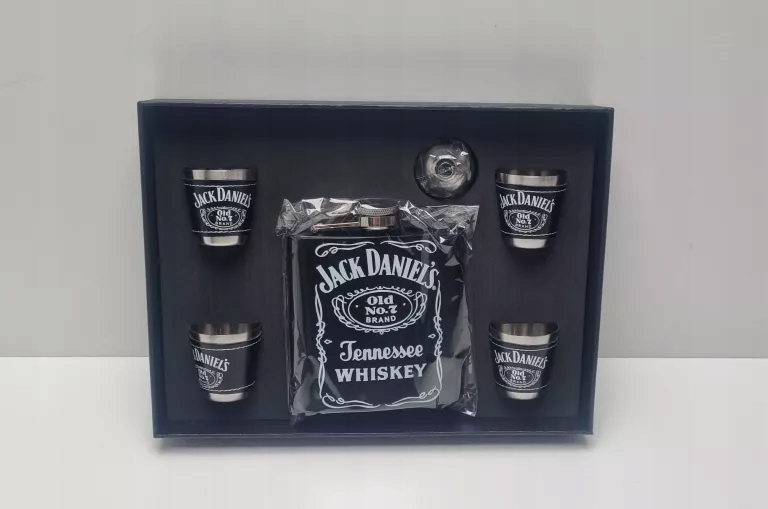 ZESTAW PIERSIÓWKA JACK DANIELS + 4 KIELISZKI
