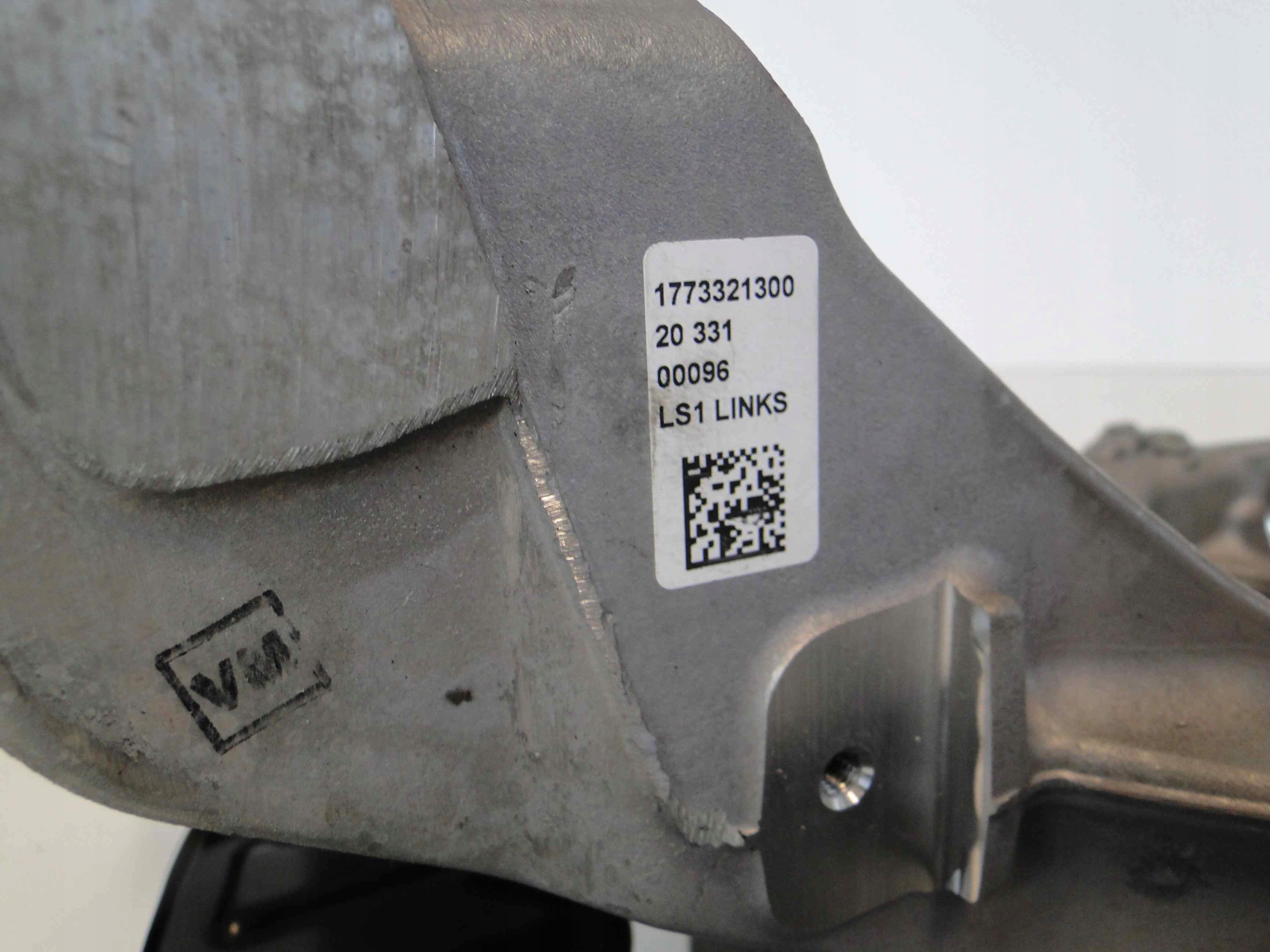 MERCEDES W177 177 ZWROTNICA LEWA PRZÓD 35 AMG 4x4 Numer katalogowy oryginału A1773321300