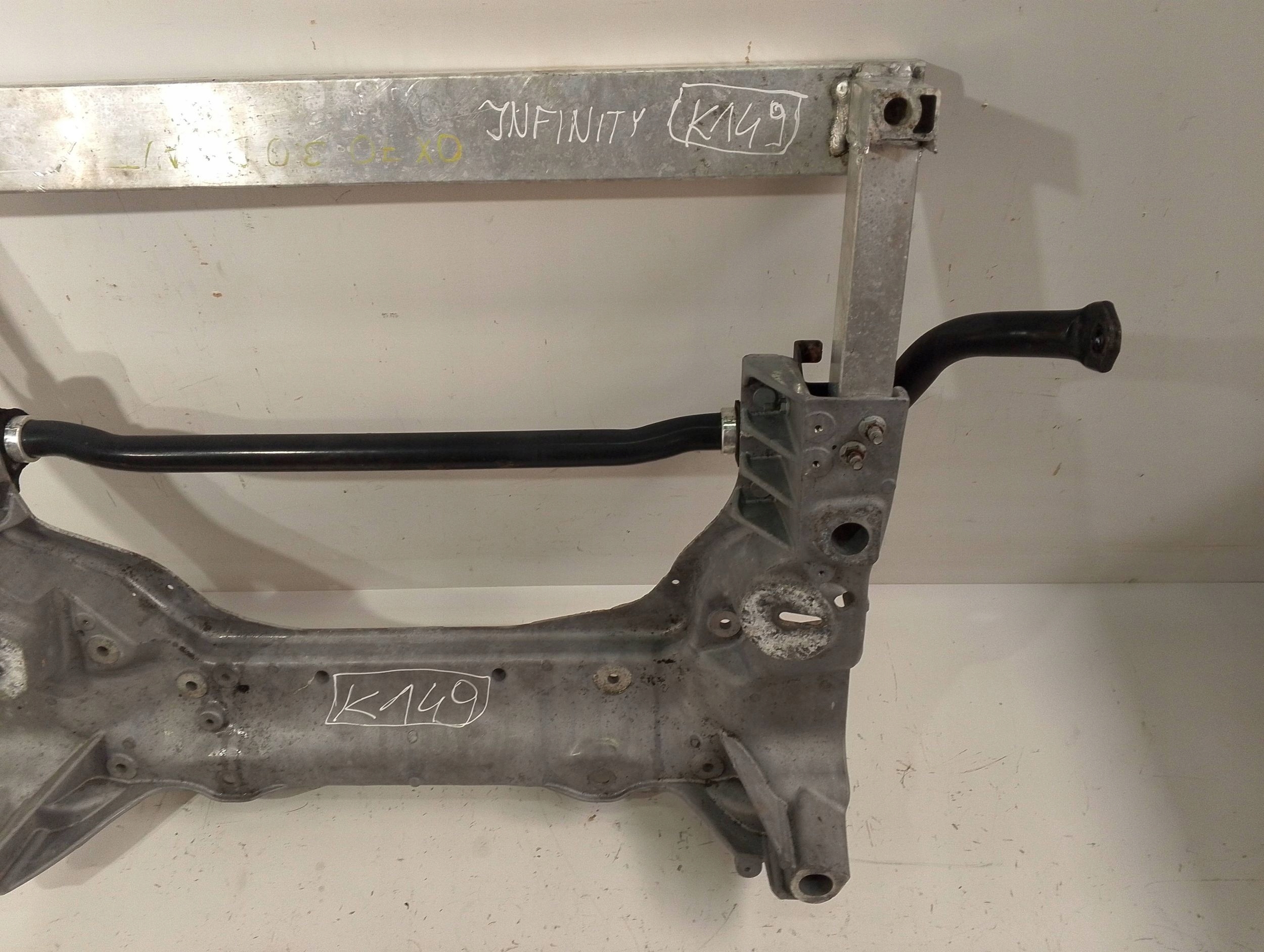 Infiniti Q70 Y51 axle beam front (K170)