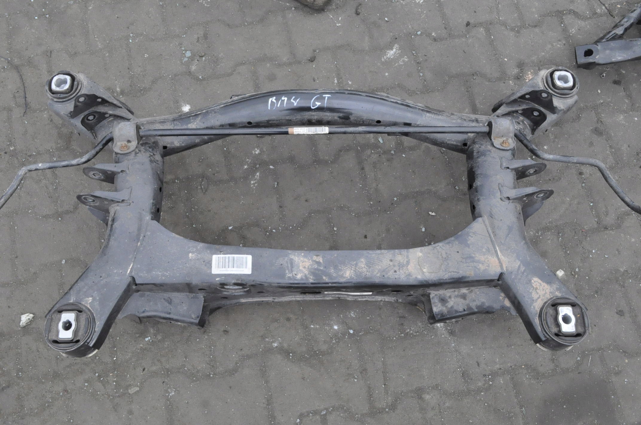 BMW 3 F34 BELKA SANKI ZAWIESZENIA TYŁ 6853442