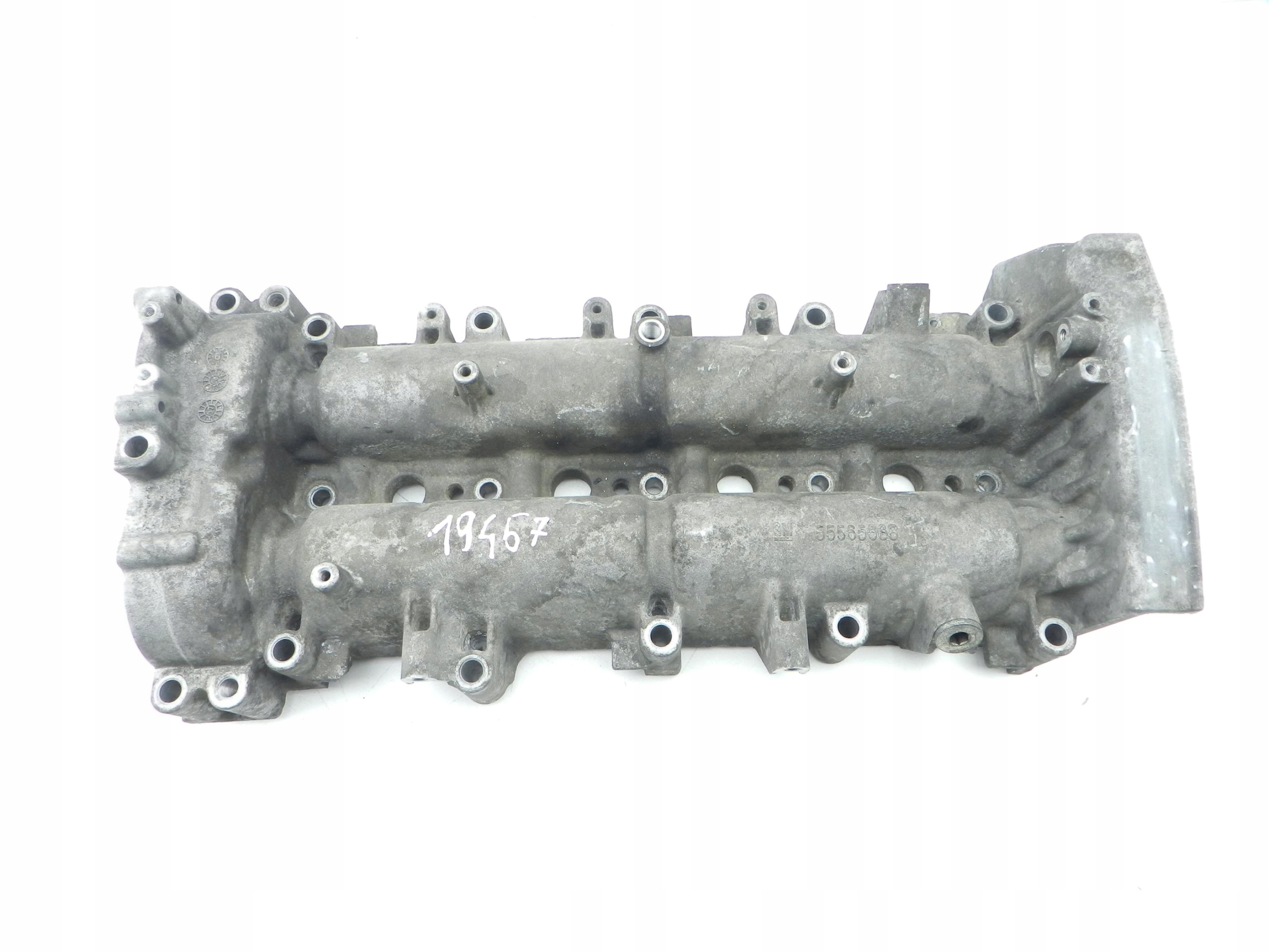 55565668 - КРЫШКА КЛАПАНОВ С ВАЛАМИ OPEL INSINGIA A 2.0 CDTI