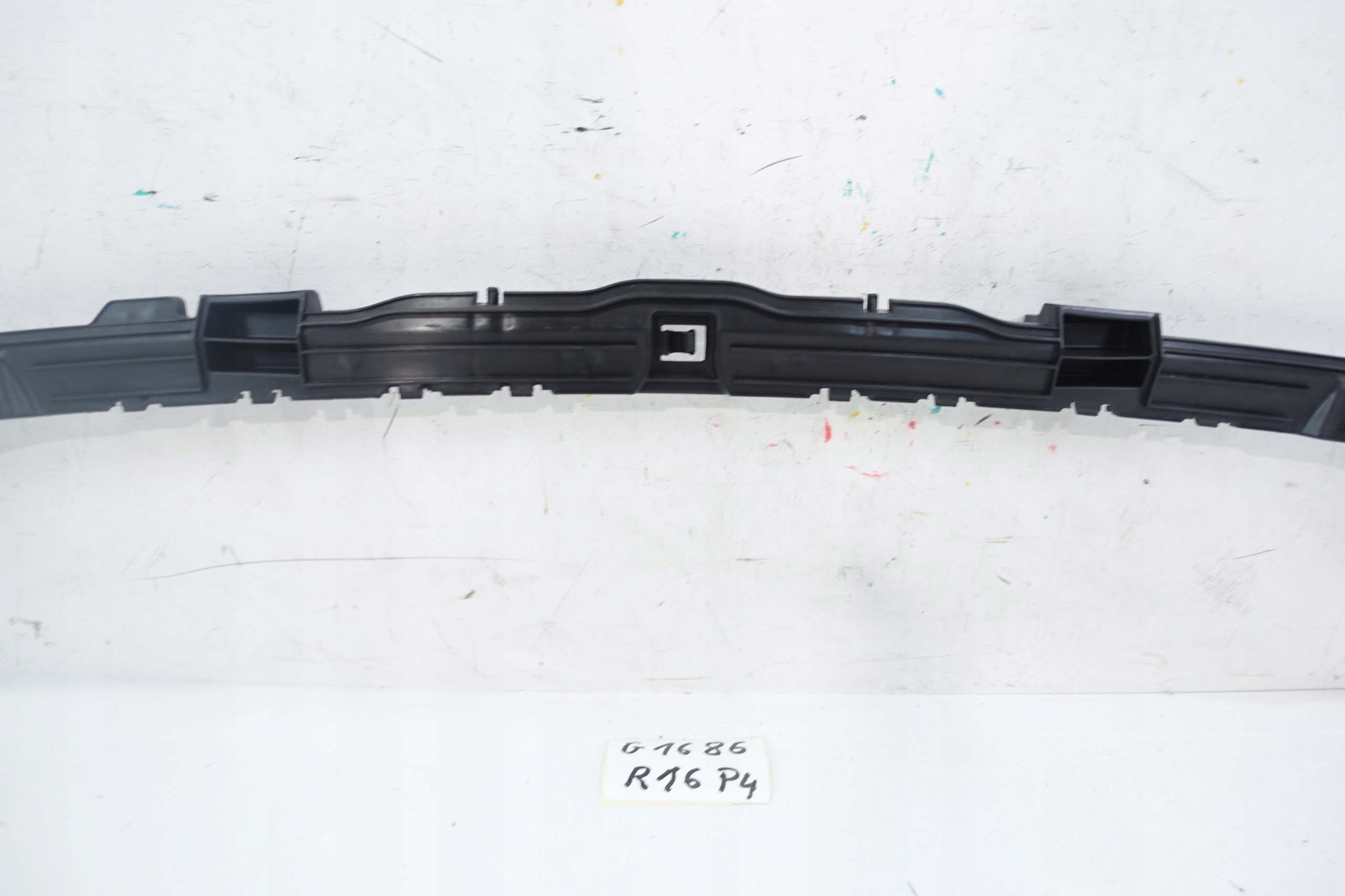 HYUNDAI KONA II EV 2023- Support Support plaque Pare choc Arrière DD847-28000