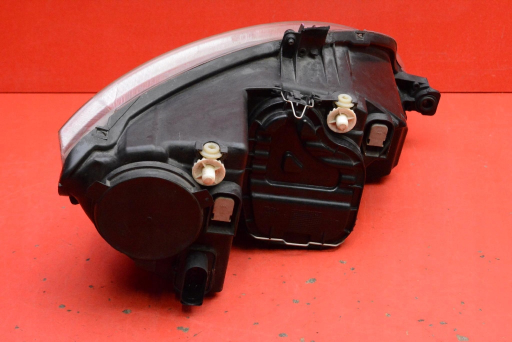 REFLEKTOR left light front EU 5P1941005A SEAT ALTEA 1 and 04-09