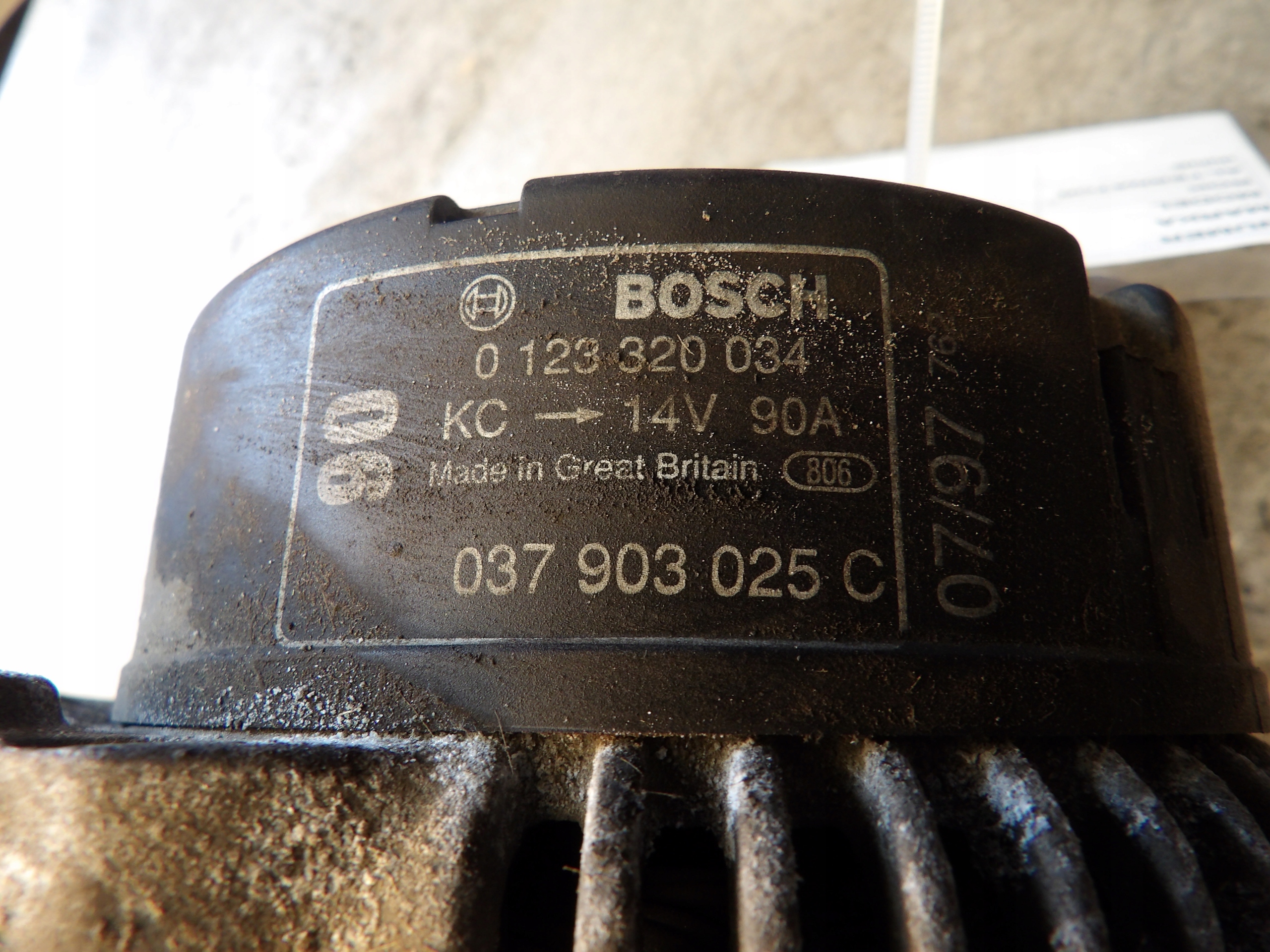 Audi A3 e alternatore 0123320034 037903025C