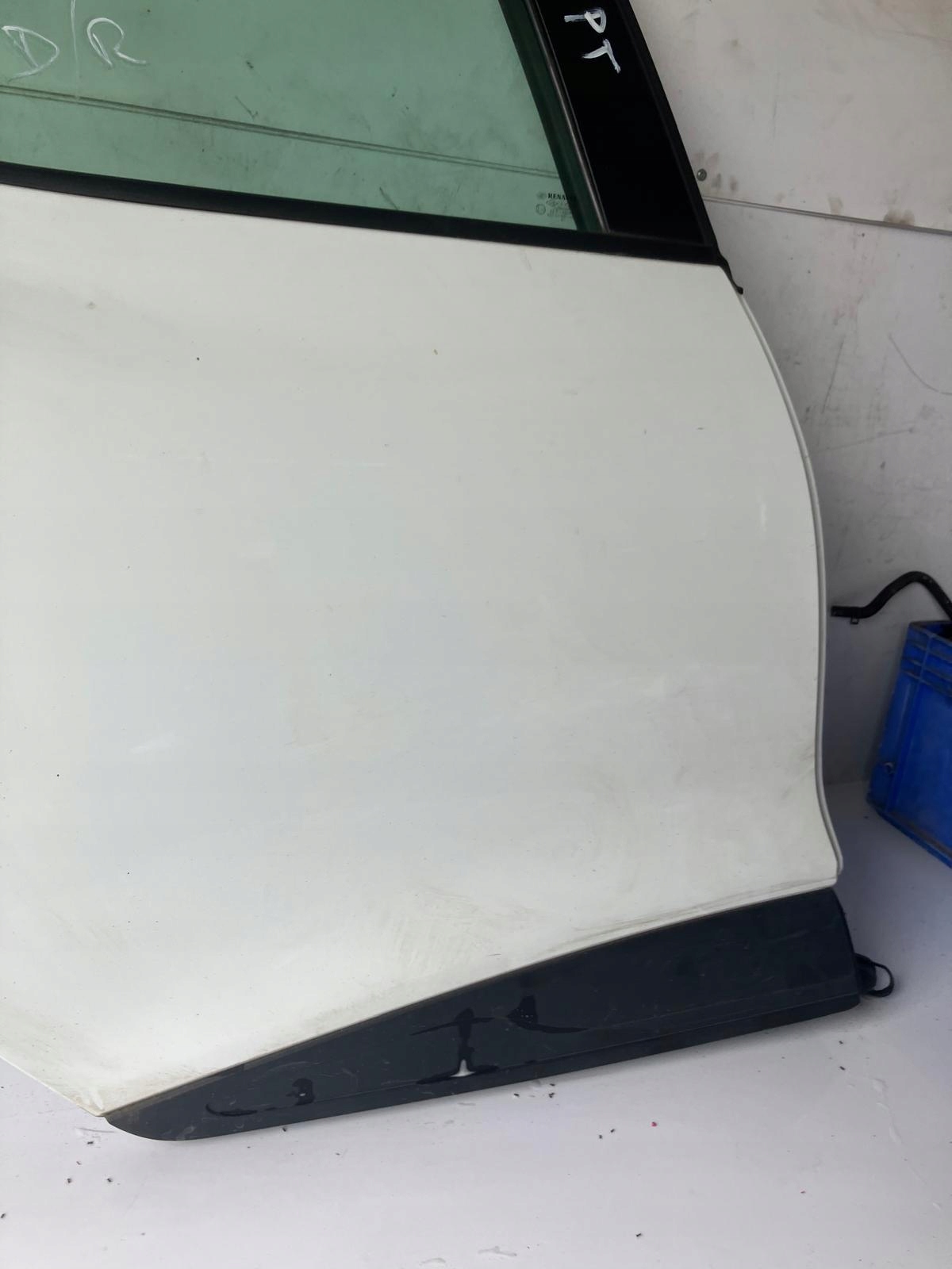 Portière Droite Arrière CLIO IV DV369 HB