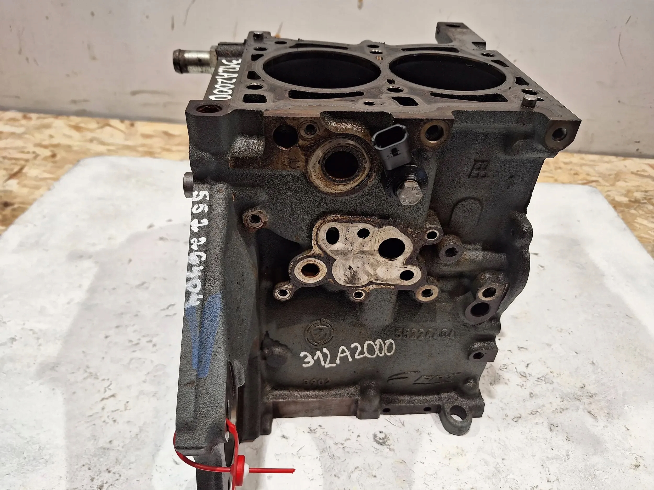 Blok silnika 55226404 Fiat 500 0.9 Twinair