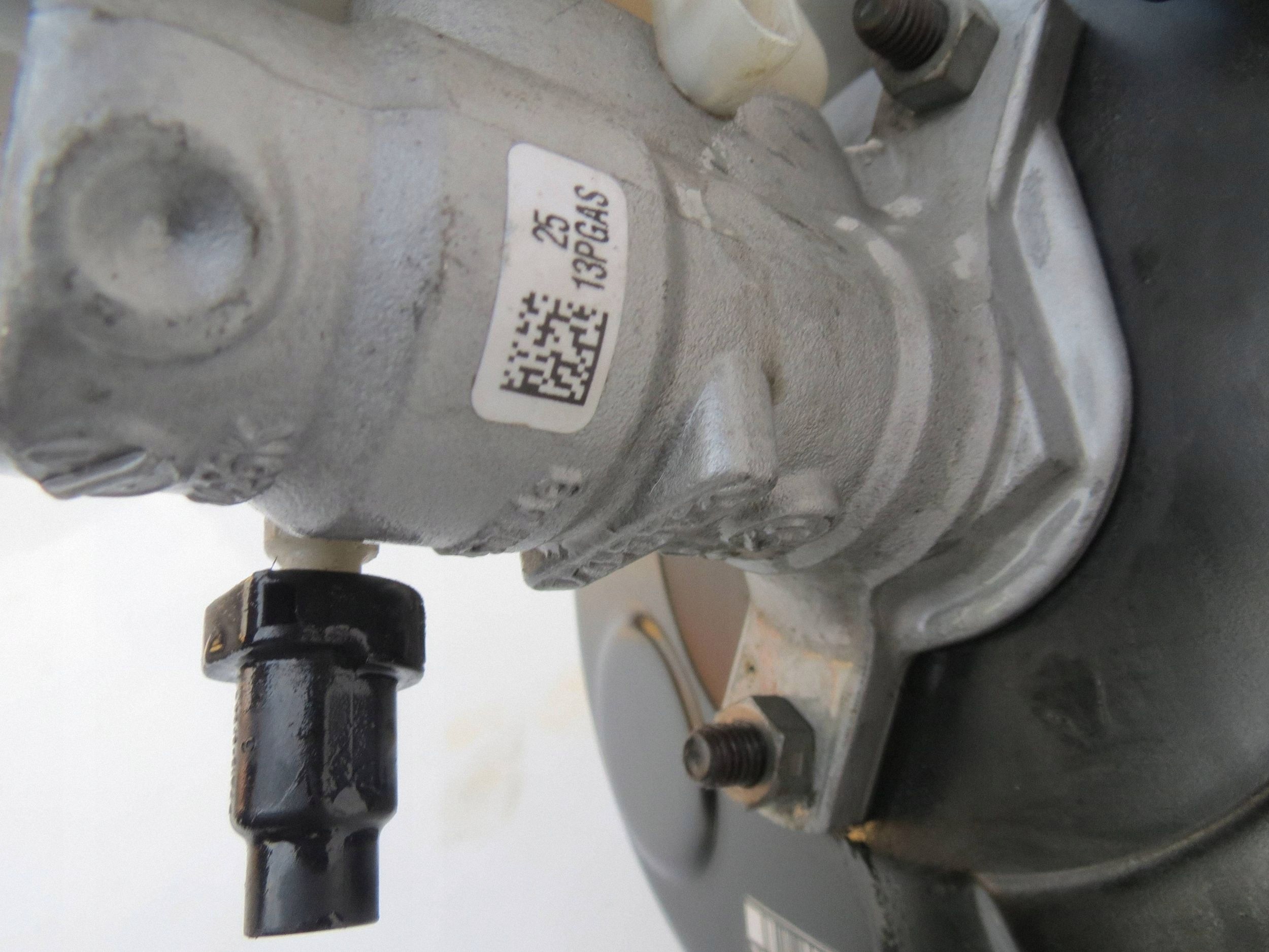 Servo bremsen VOLVO V60 2.0 D 120KM P31400789