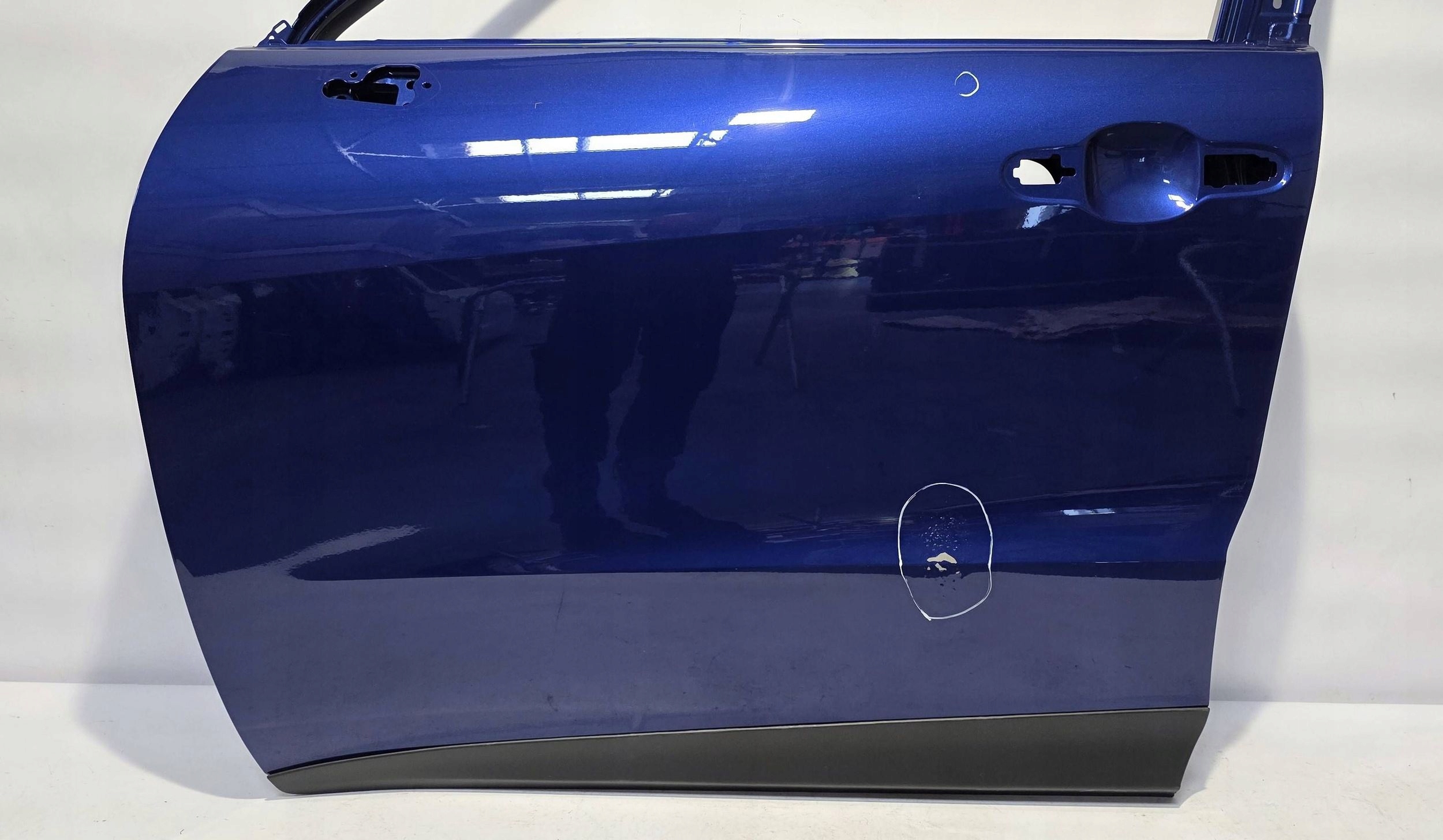 dveře levý předek LEXUS LBX 23