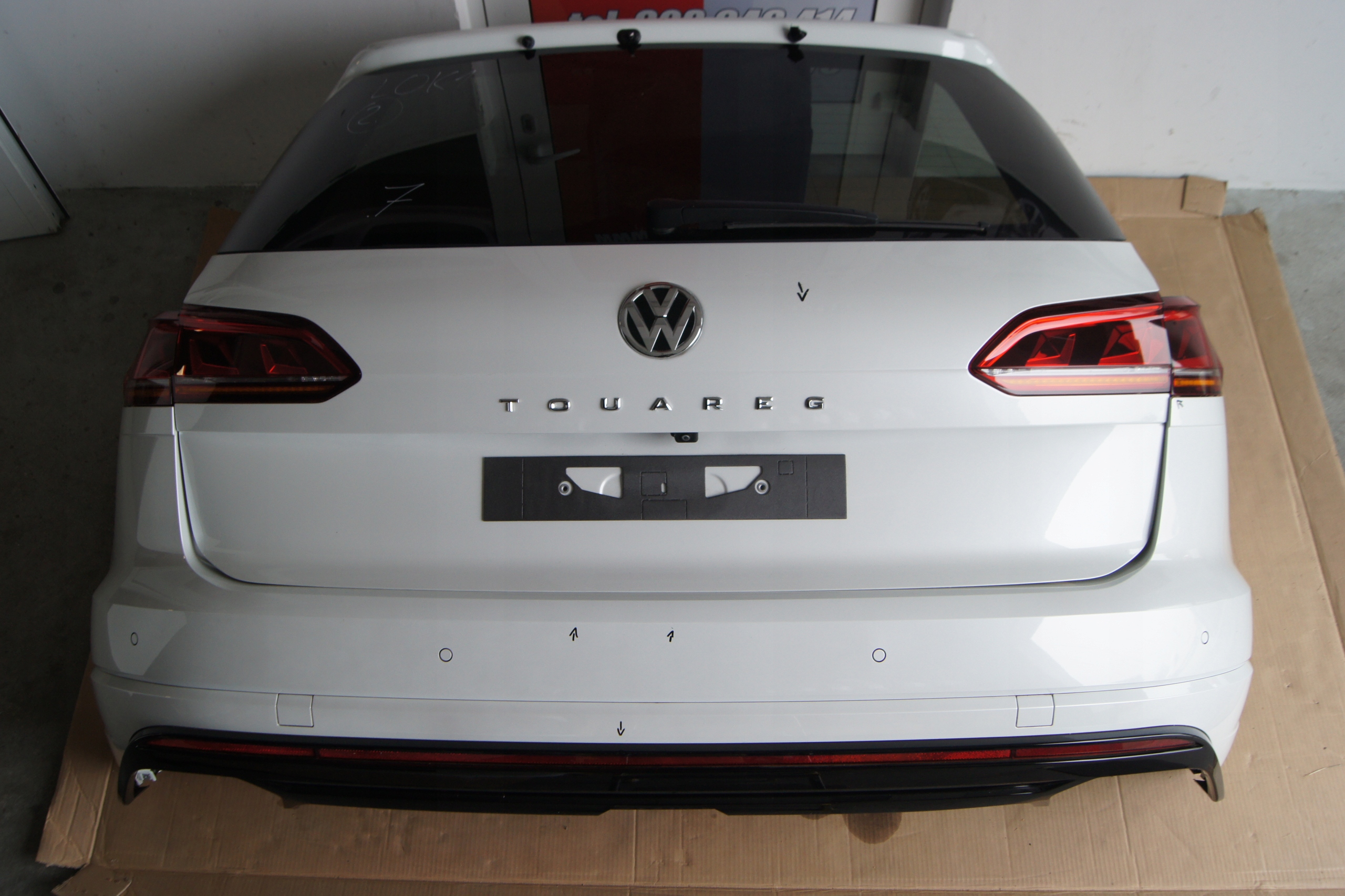 GD TOUAREG III R-LINE LOK1 TYŁ KLAPA LAMPY ZDERZAK Numer katalogowy części 760827025E