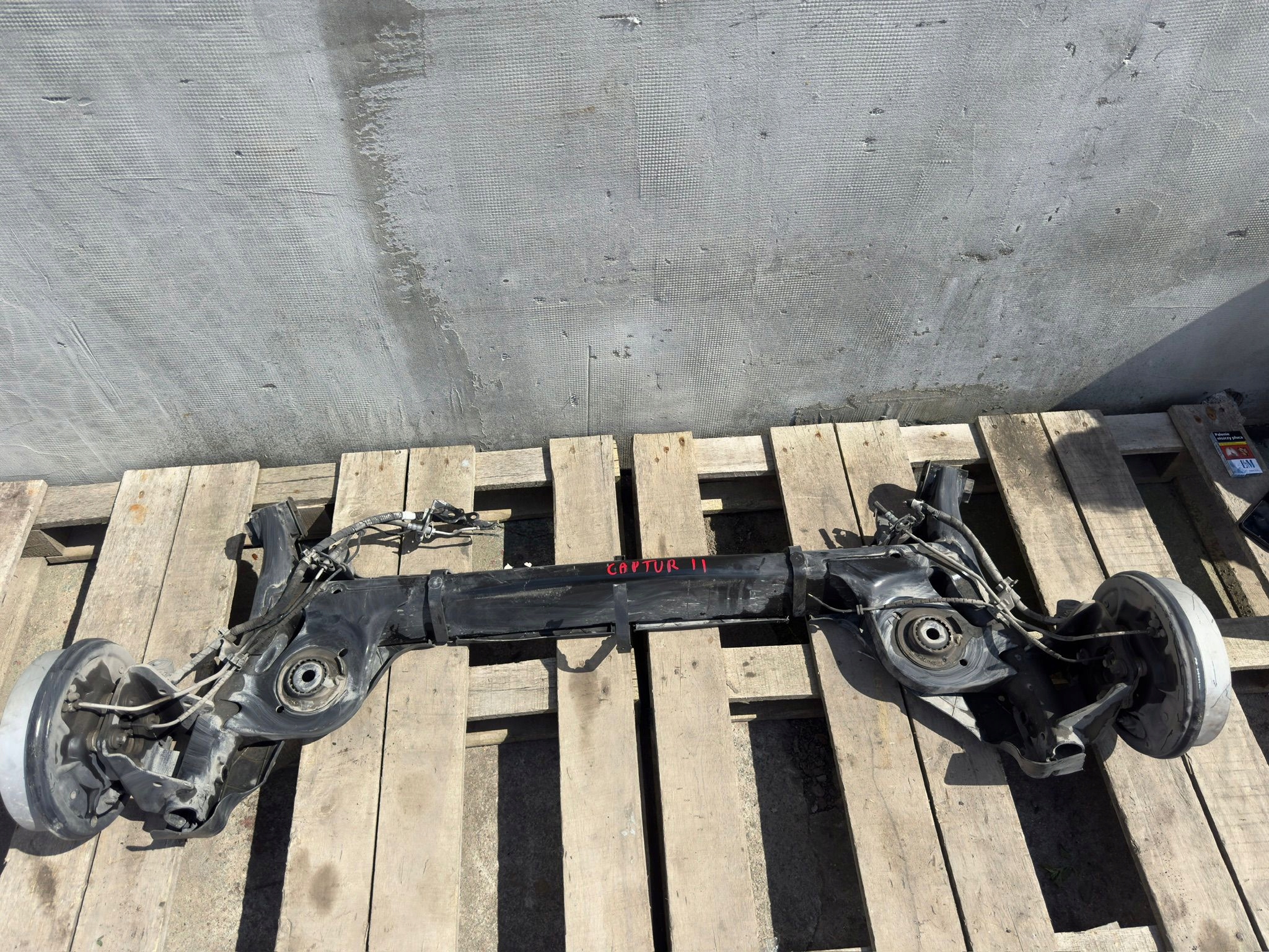 BELKA TYLNA OŚ ZAWIESZENIE TYŁ RENAULT CAPTUR II 2 BĘBNY JAN POZNAŃ