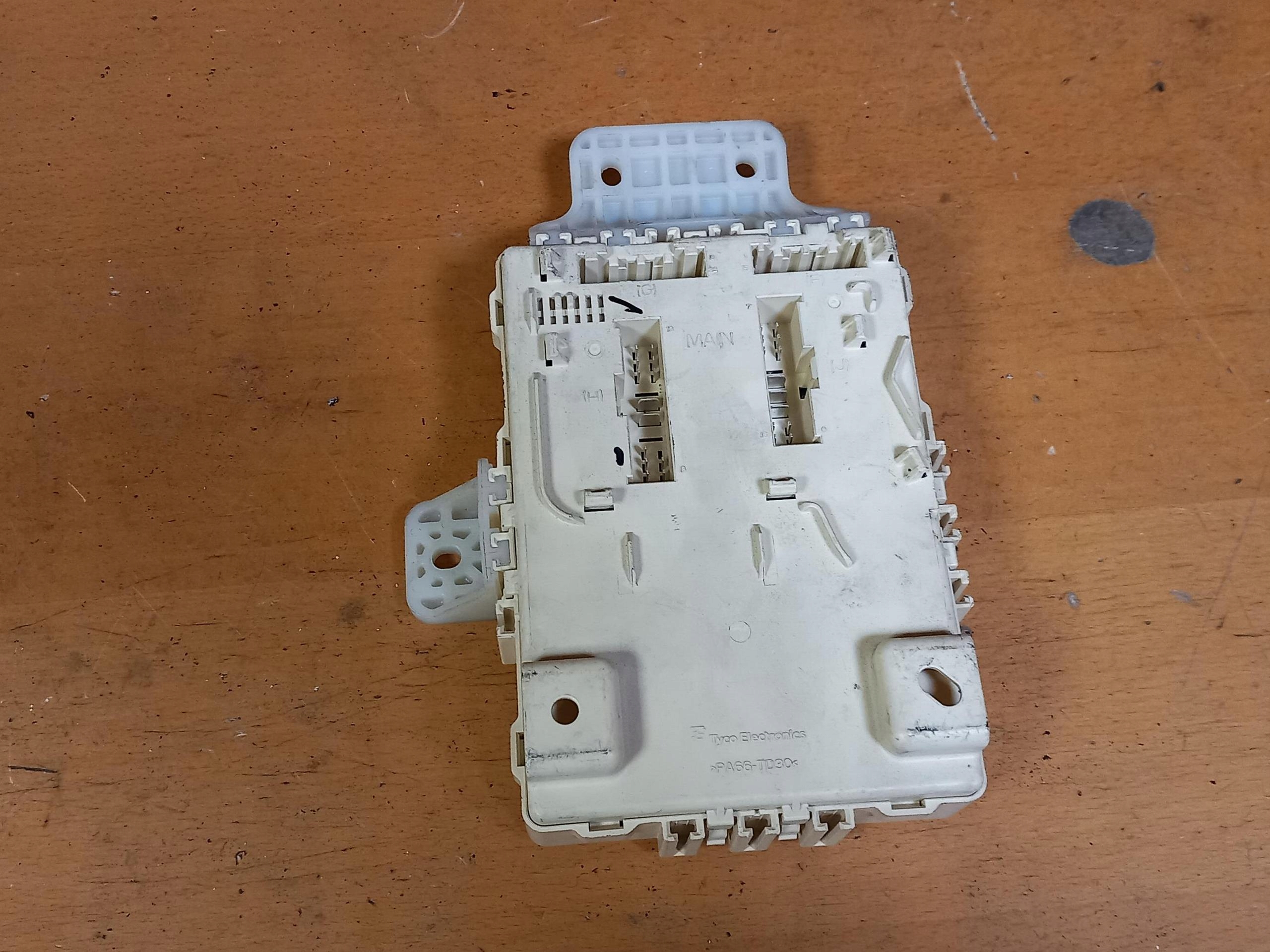 compartment module BSI HYUNDAI I35 1.7 CRDi 116KM 91950-2S511 10-15
