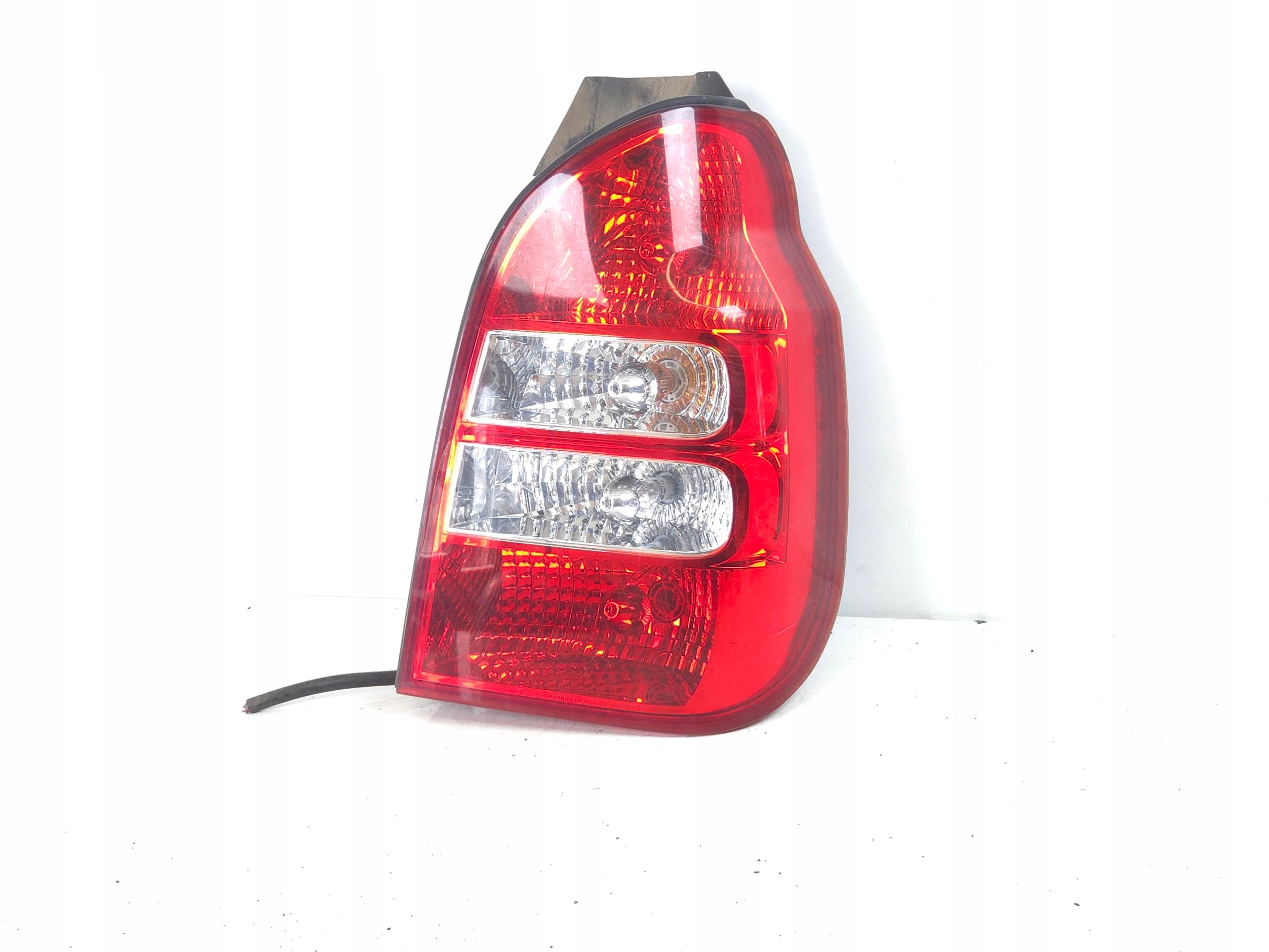 HYUNDAI TERRACAN LIFT light right rear part