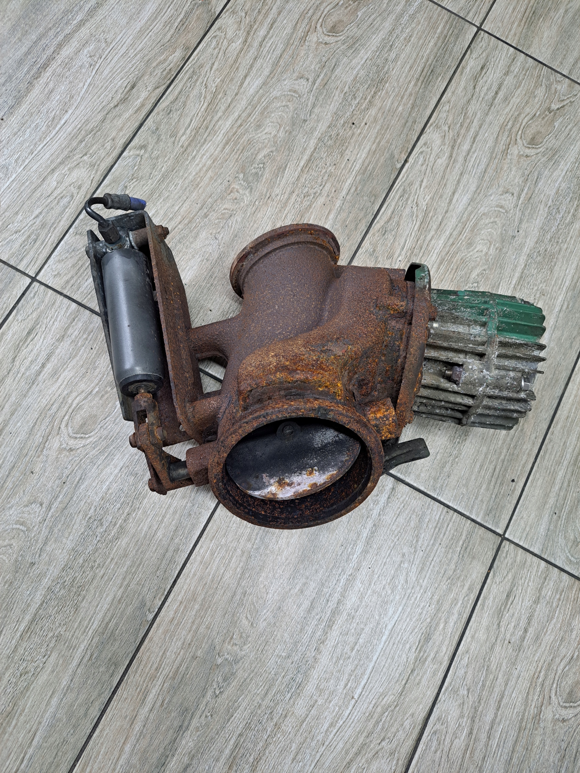 20978788 - КЛАПАН ГІРСЬКИЙ ГАЛЬМІВНИЙ ПРИВІД VOLVO FH FM 13