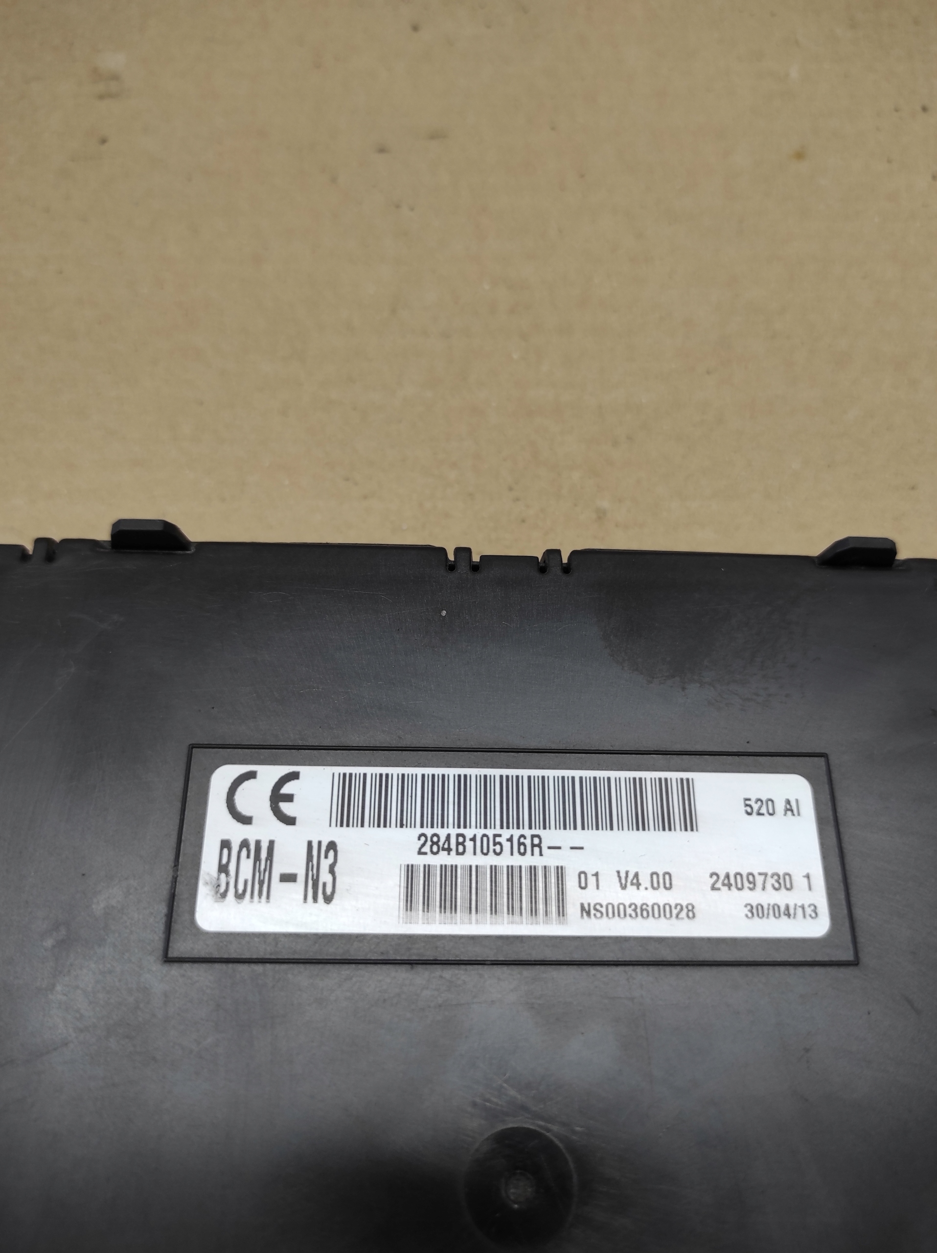 MODUŁ BCM RENAULT MASTER III OPEL MOVANO 284B10516R Producent części Renault OE