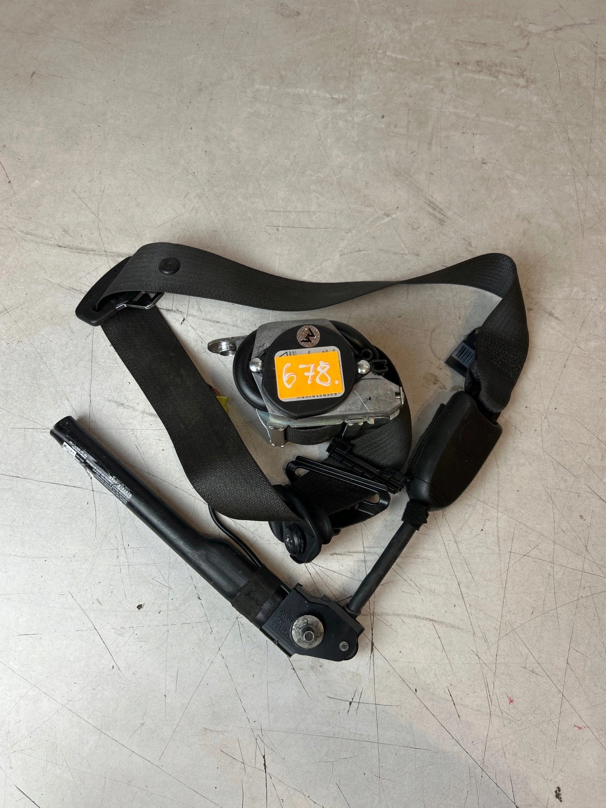 tension belt safety front front left Opel Astra J GTC 3D