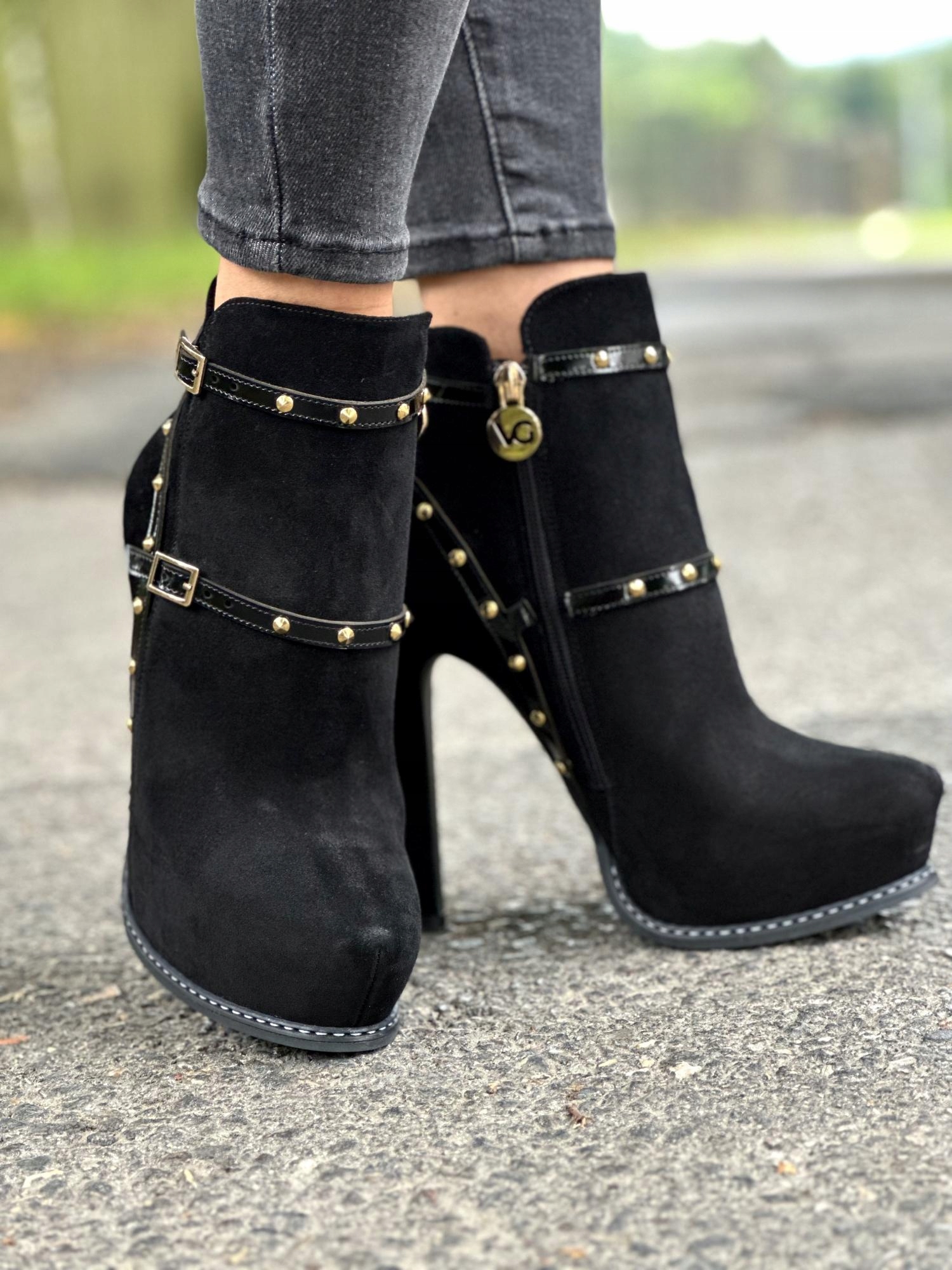 Czarne botki damskie skórzane Oleksy R39 Rozmiar 39