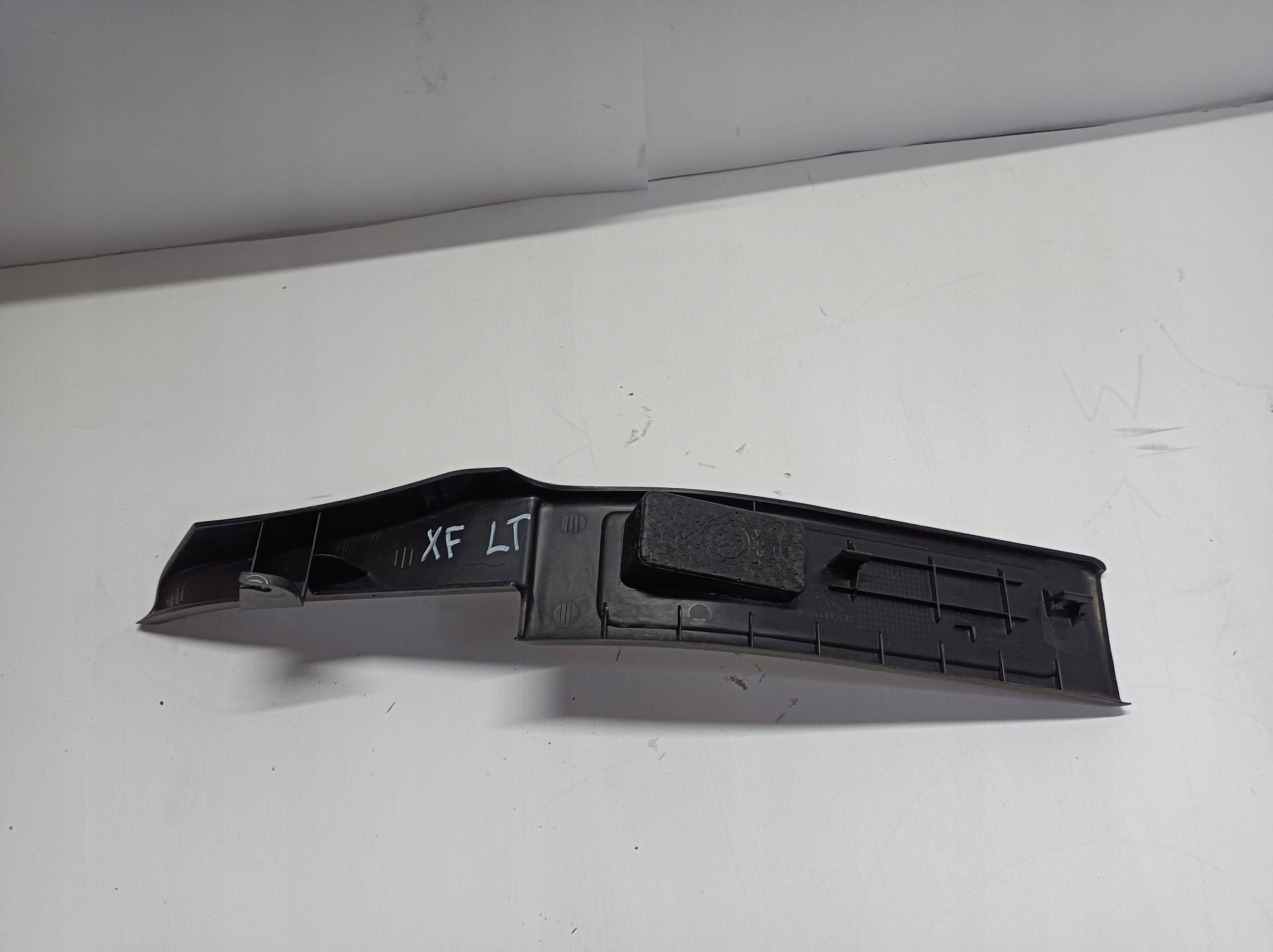 cap threshold rear left Jaguar XF X250 07-15 8X23F13245A