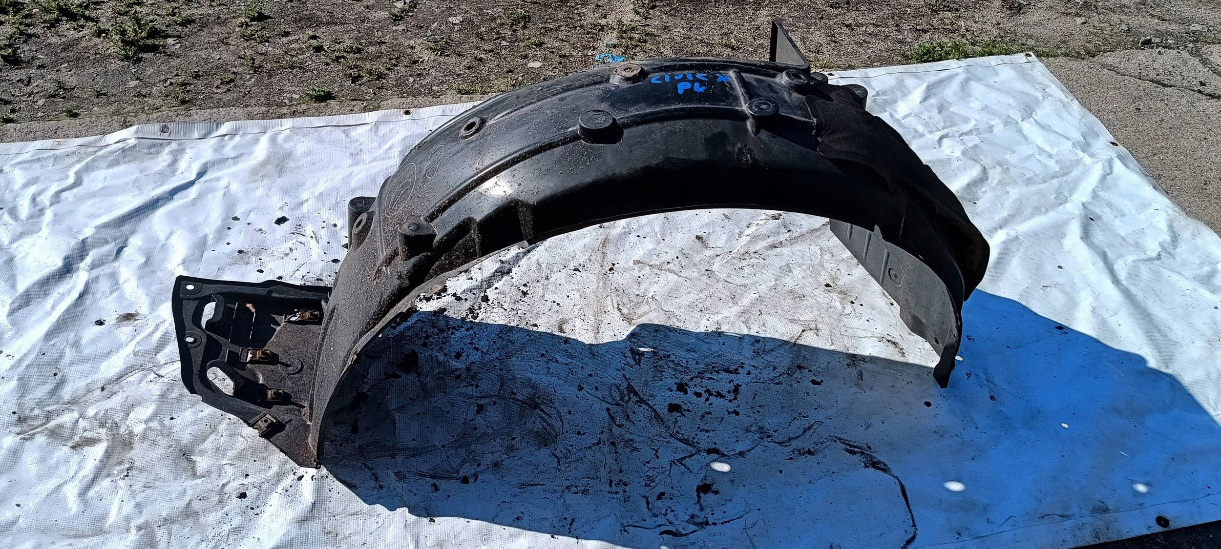 HONDA CIVIC X 17- HB mudguard left front front left