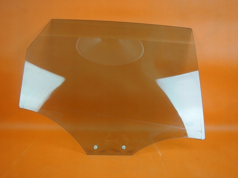 Audi Q5 8R стекло заднее правое AS2 2011