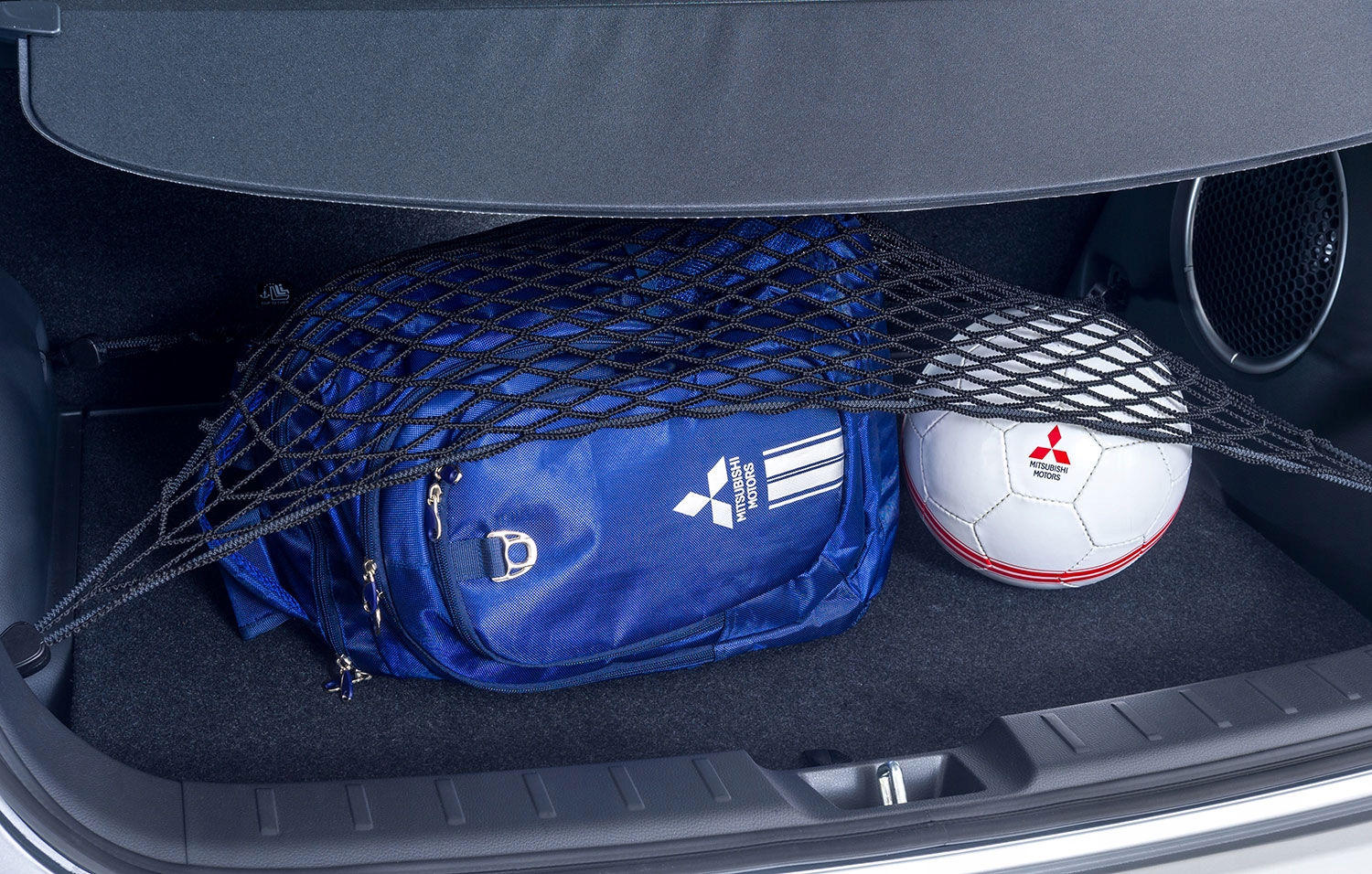 SIATKA PODŁOGI BAG MITSUBISHI Rodzaj siatki